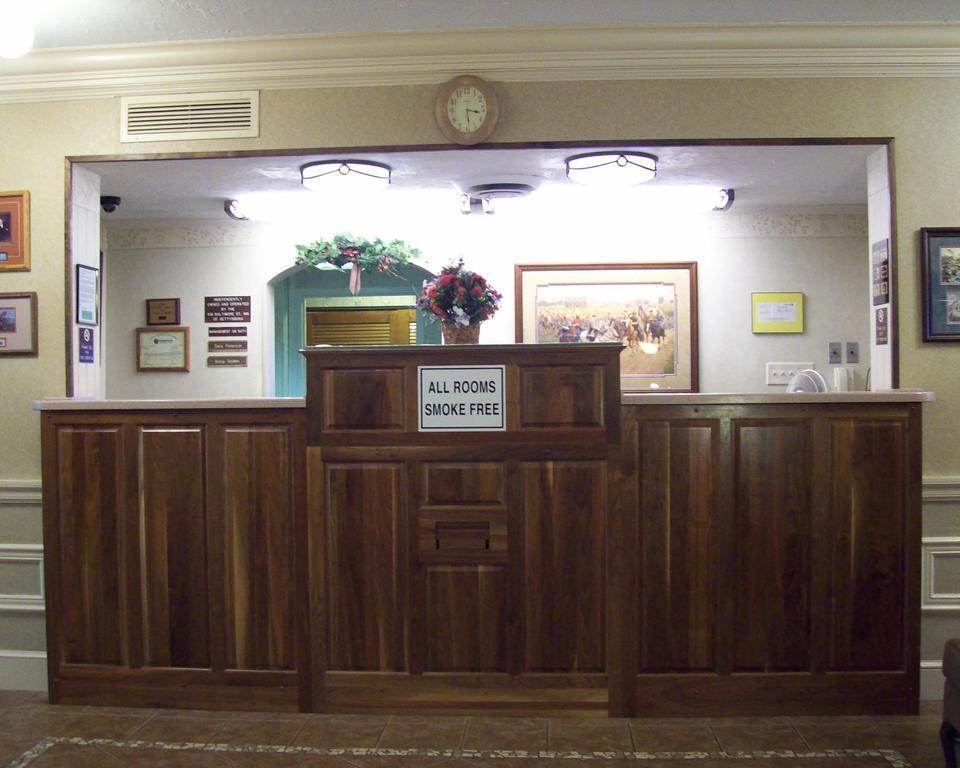 image-housing-carousel