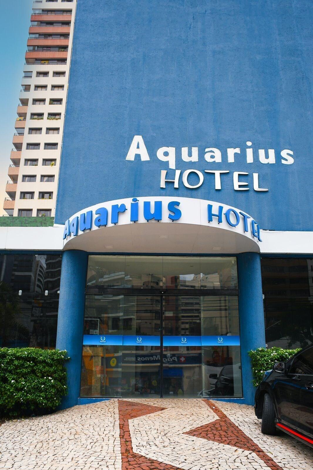 image-housing-carousel