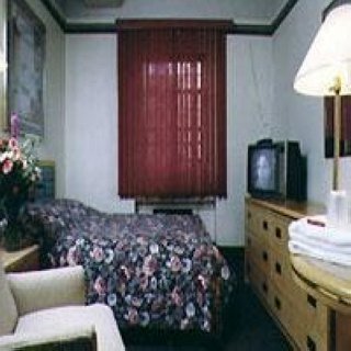 image-housing-carousel