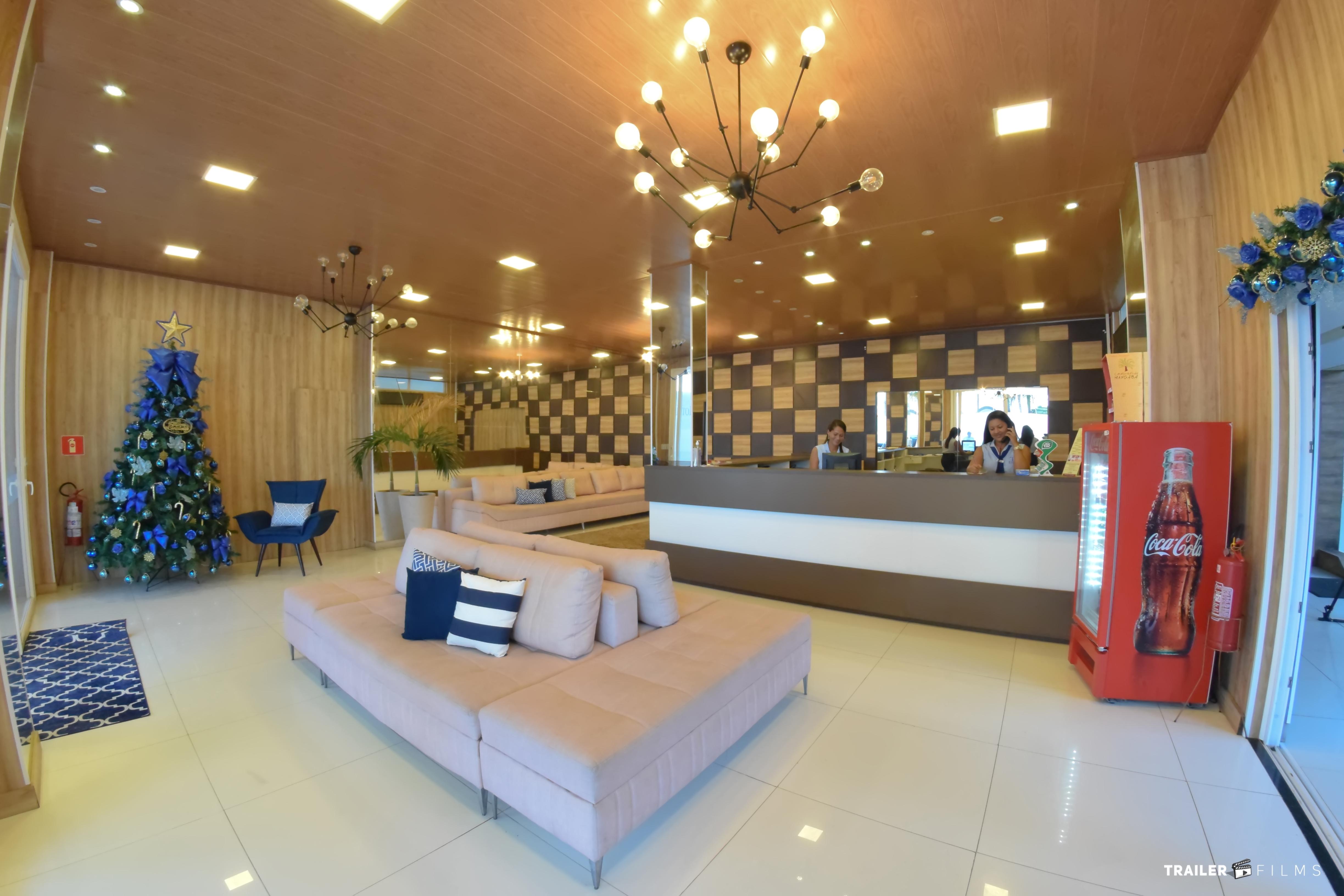 image-housing-carousel