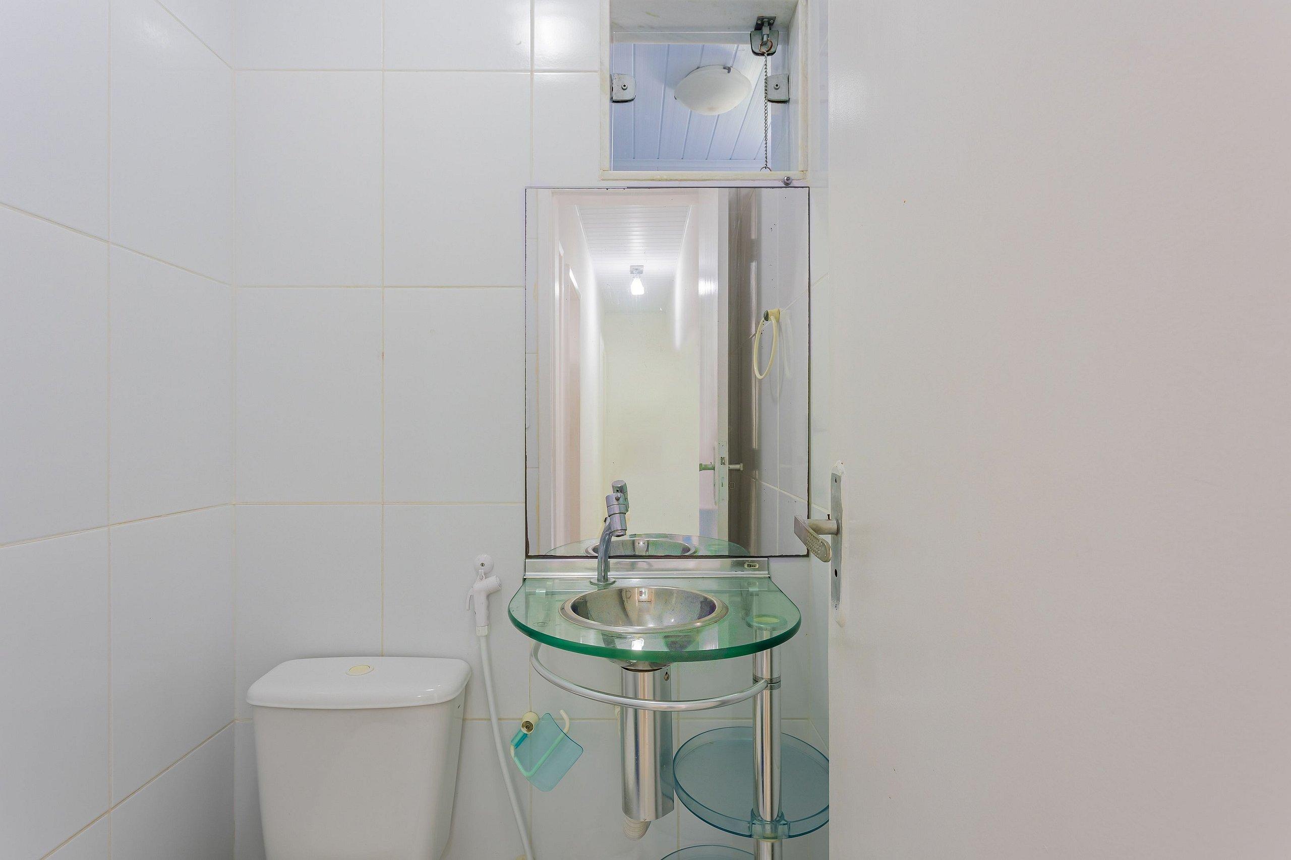 image-housing-carousel