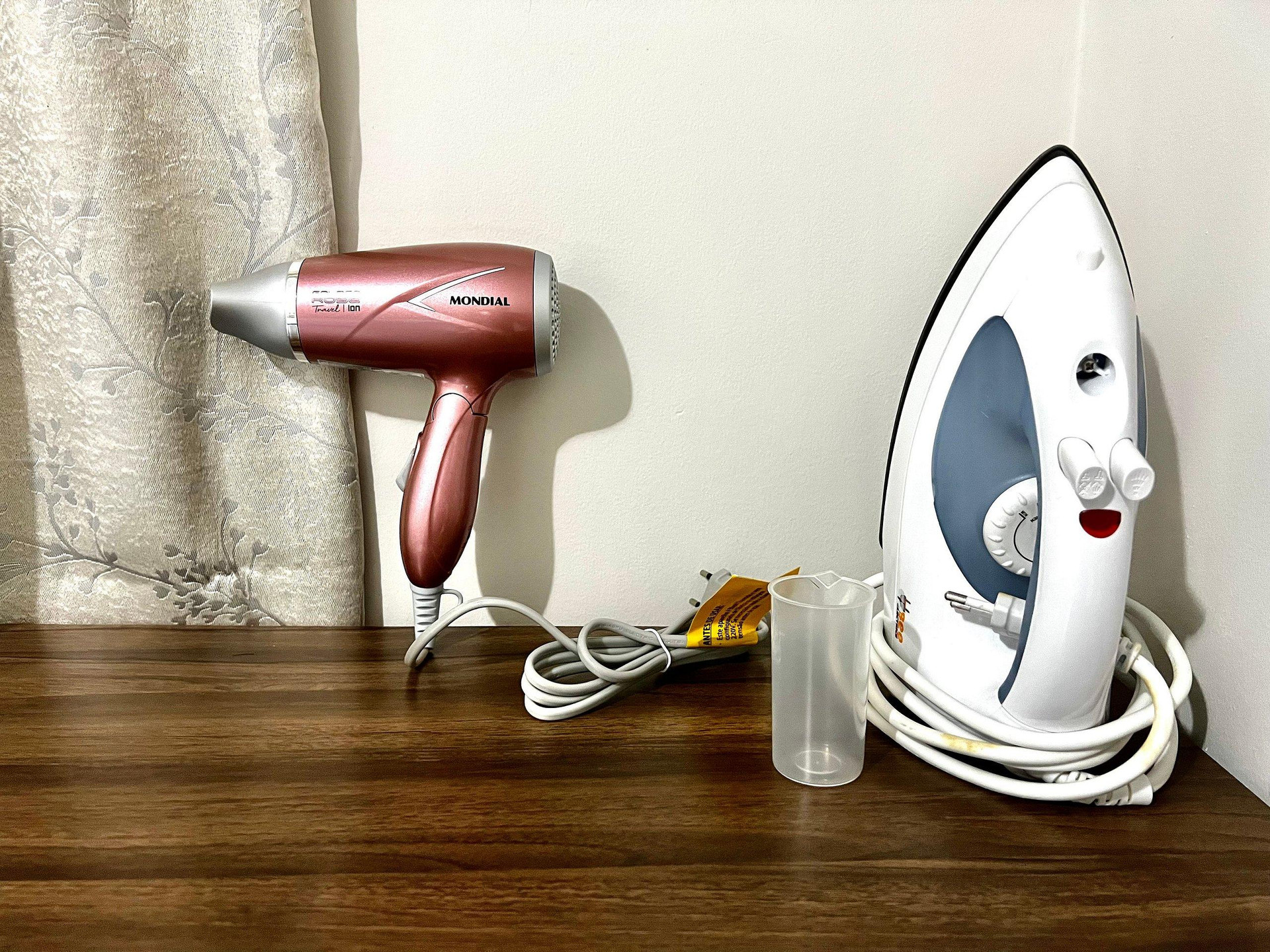 image-housing-carousel