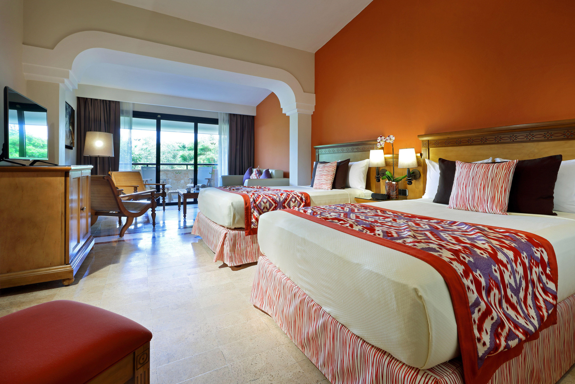 Suite Júnior con Vista a la Piscina