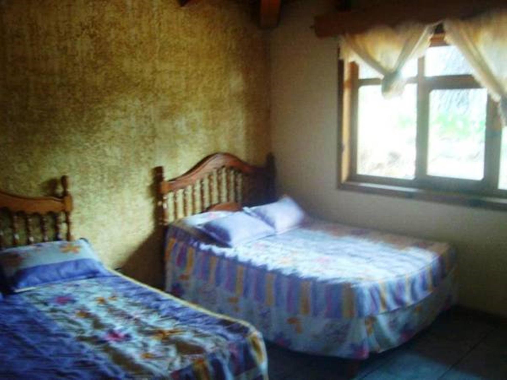 image-housing-carousel