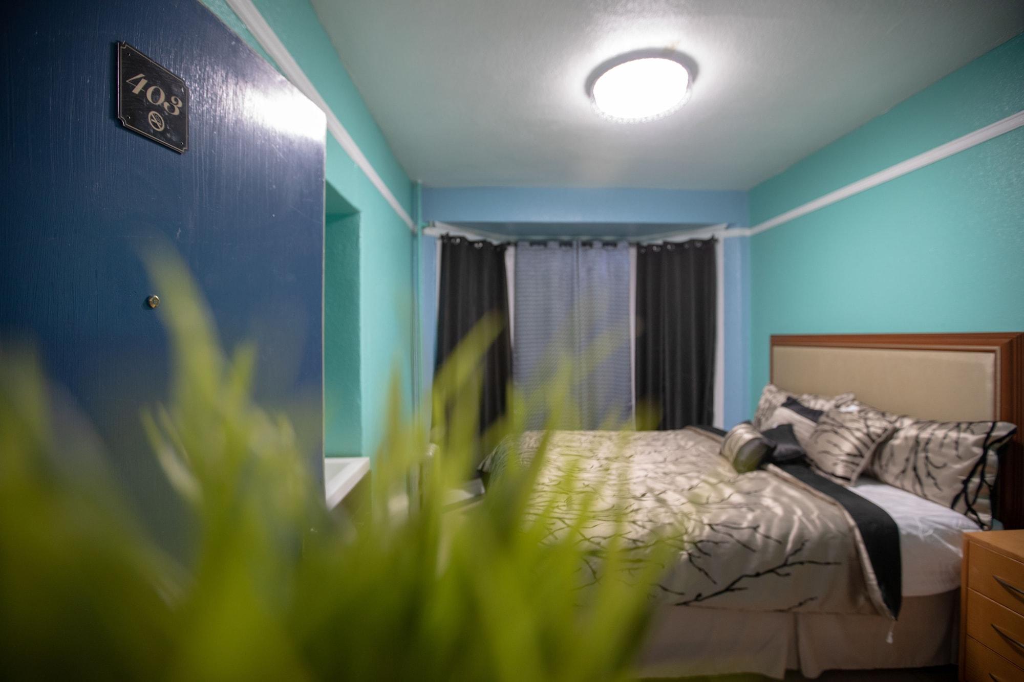 image-housing-carousel