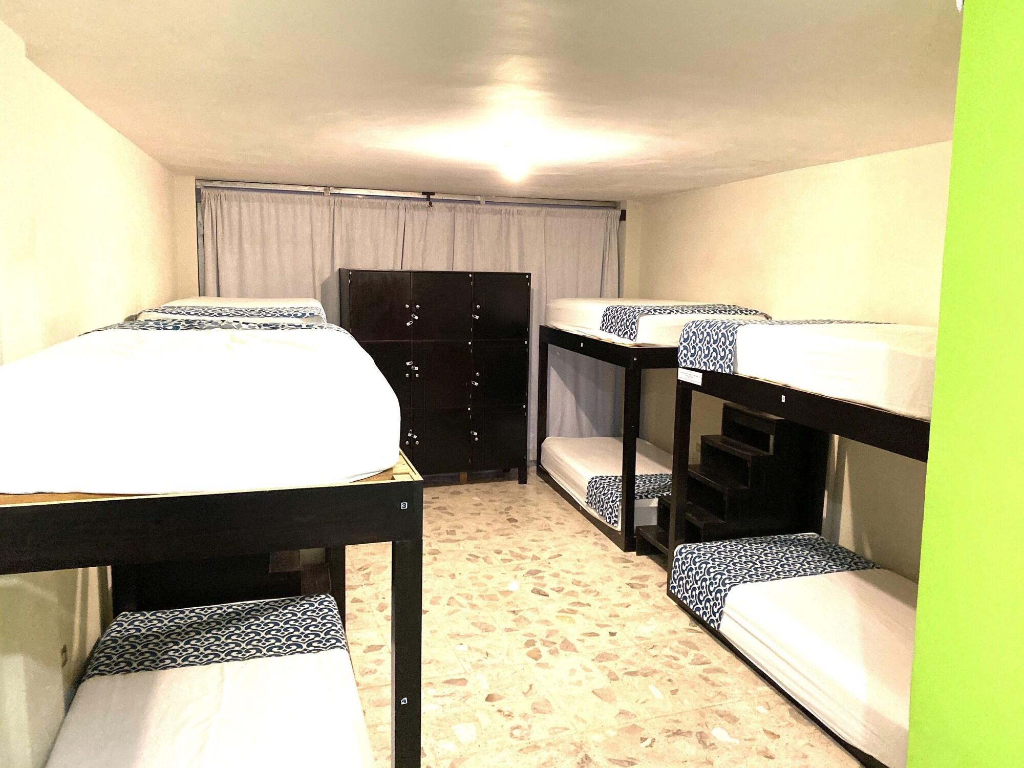 image-housing-carousel