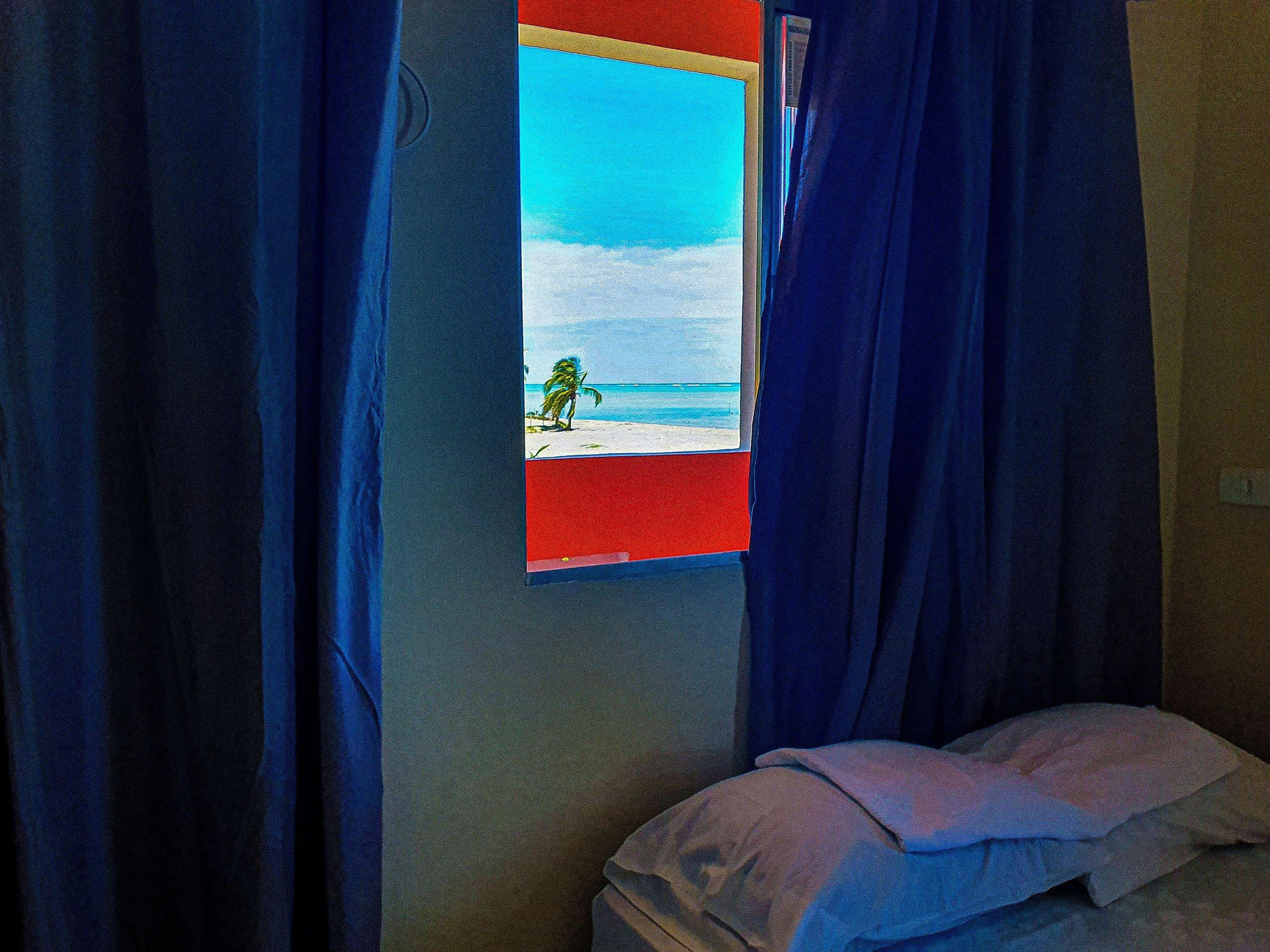 image-housing-carousel