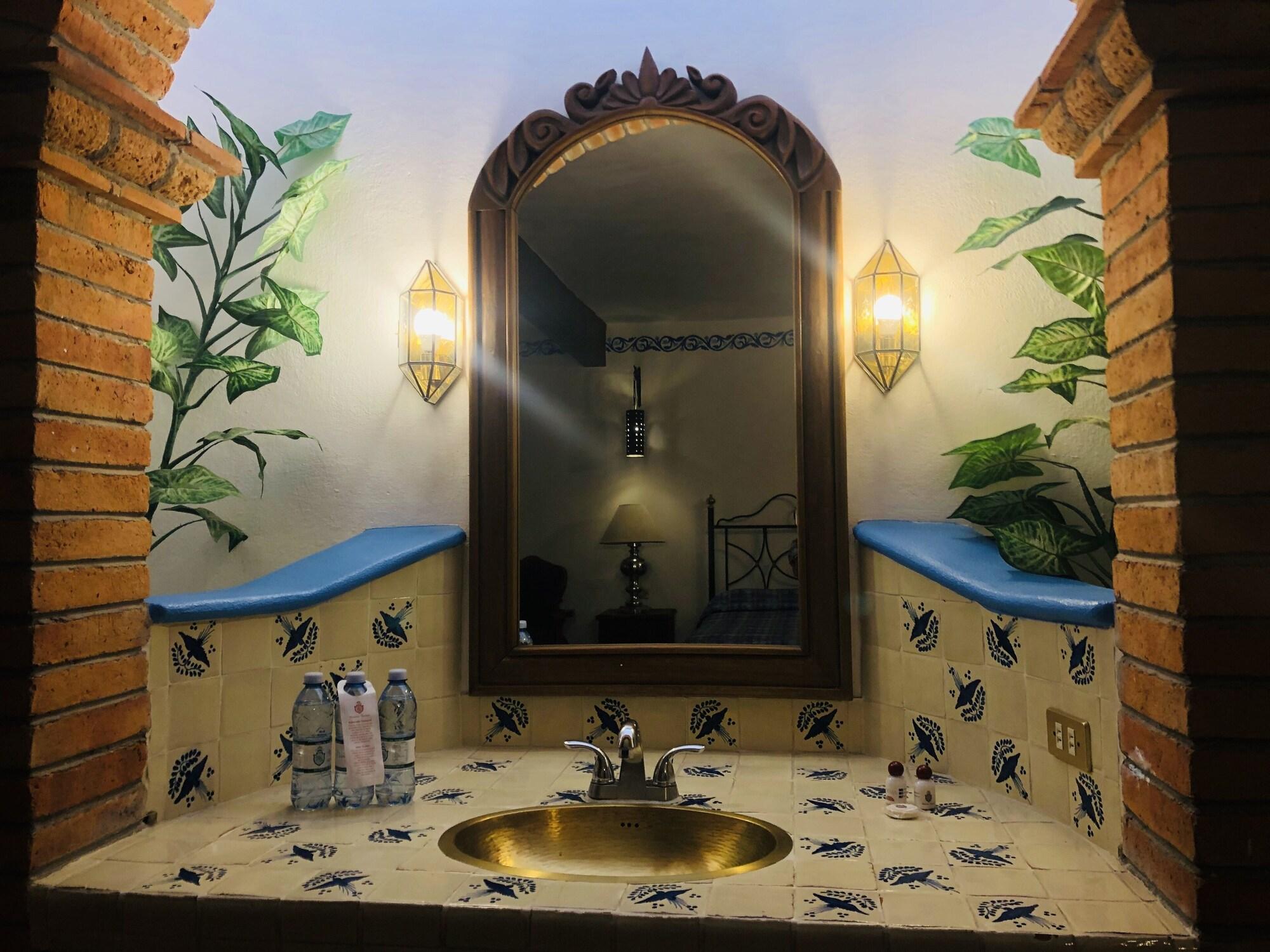 image-housing-carousel