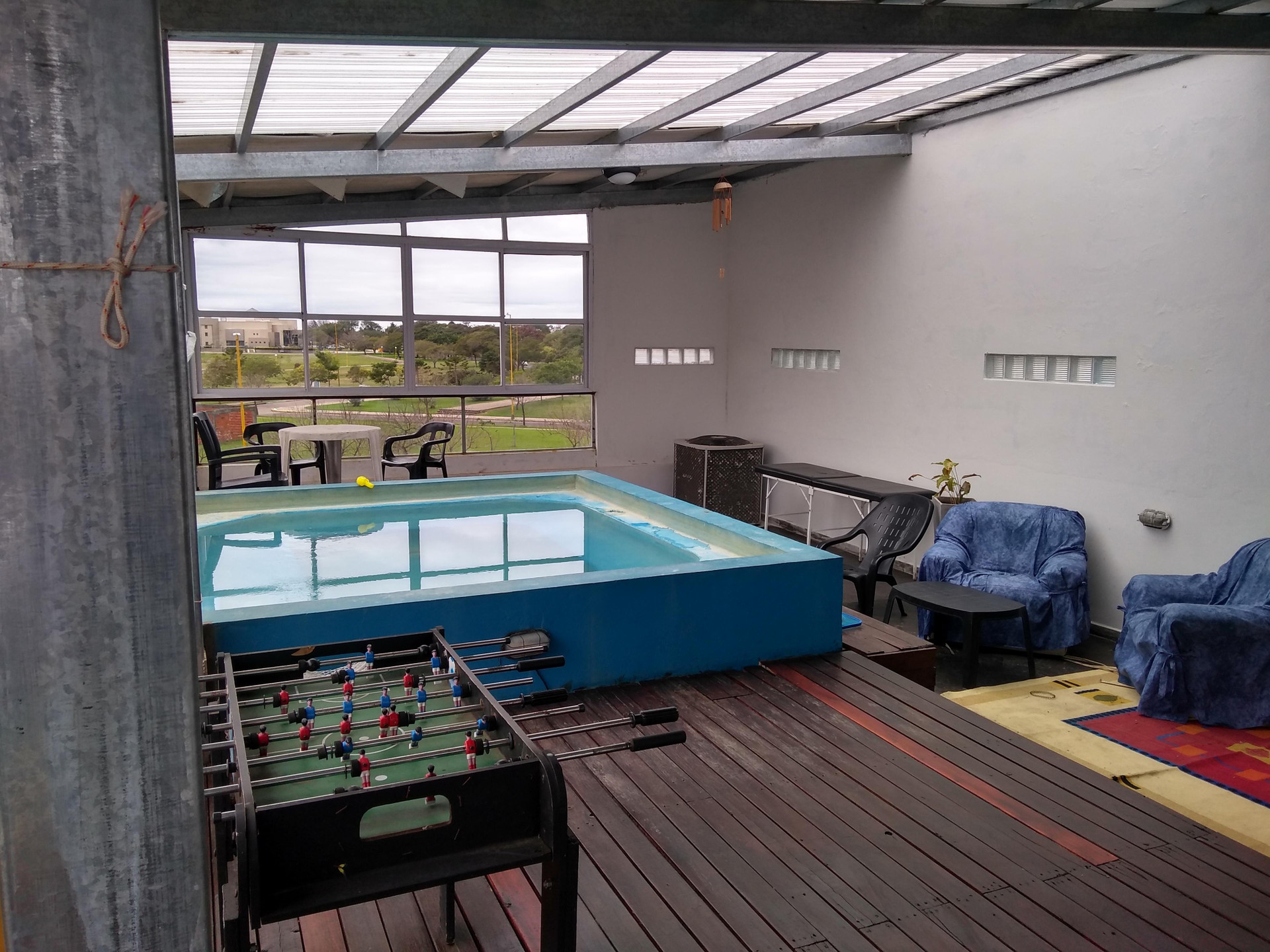 image-housing-carousel