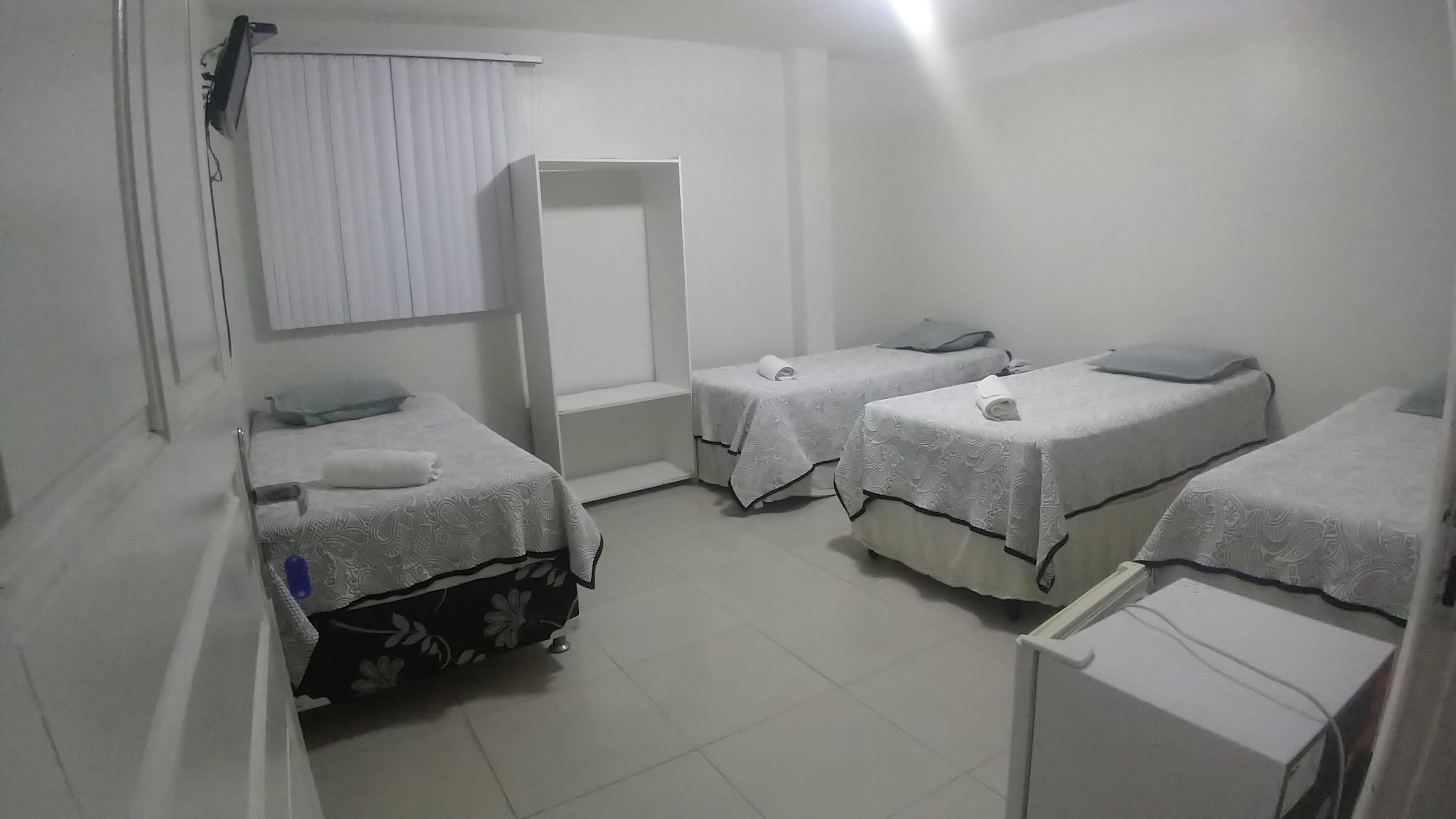 image-housing-carousel