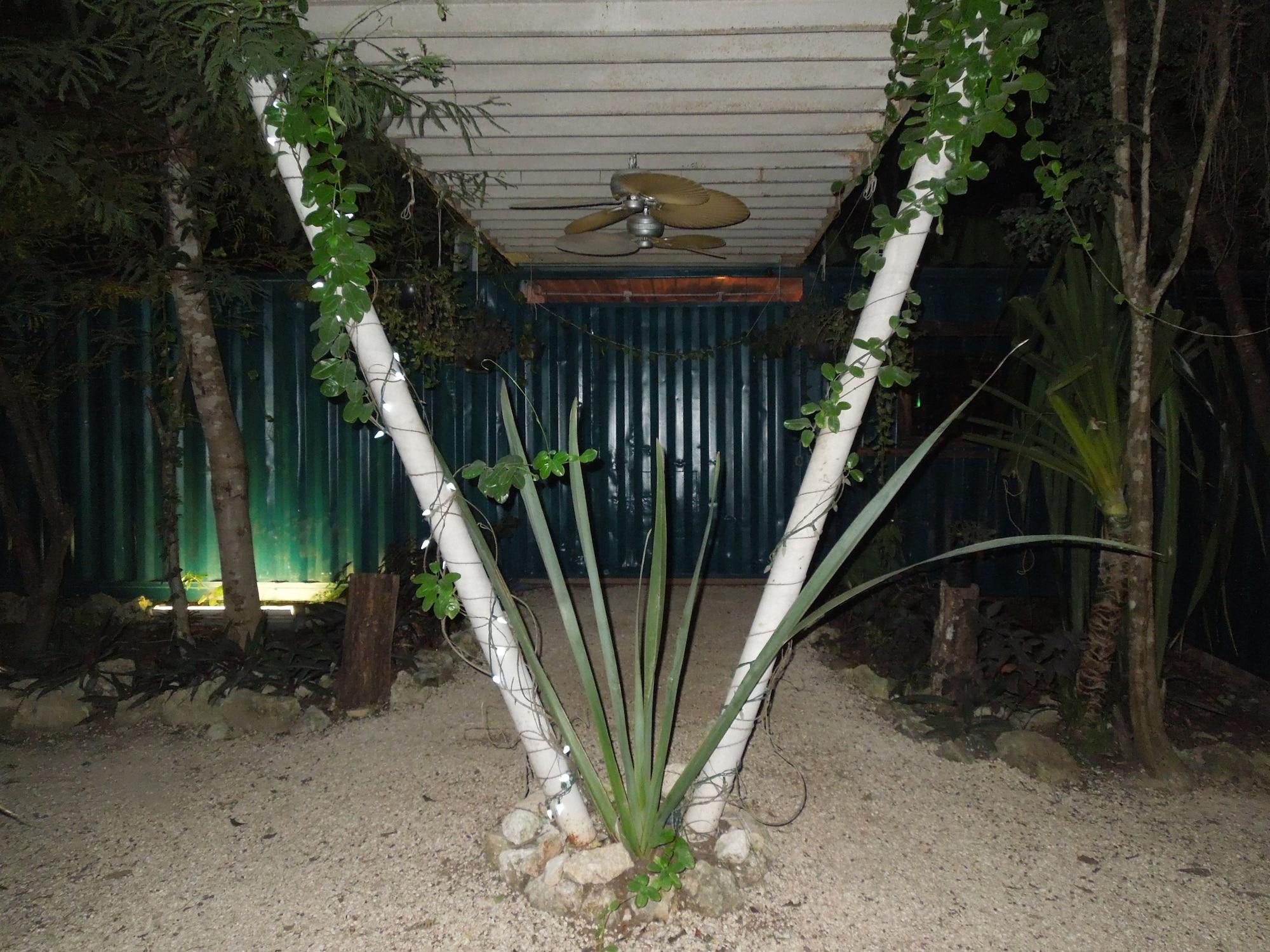 ContainME Eco Chic Hotel 5