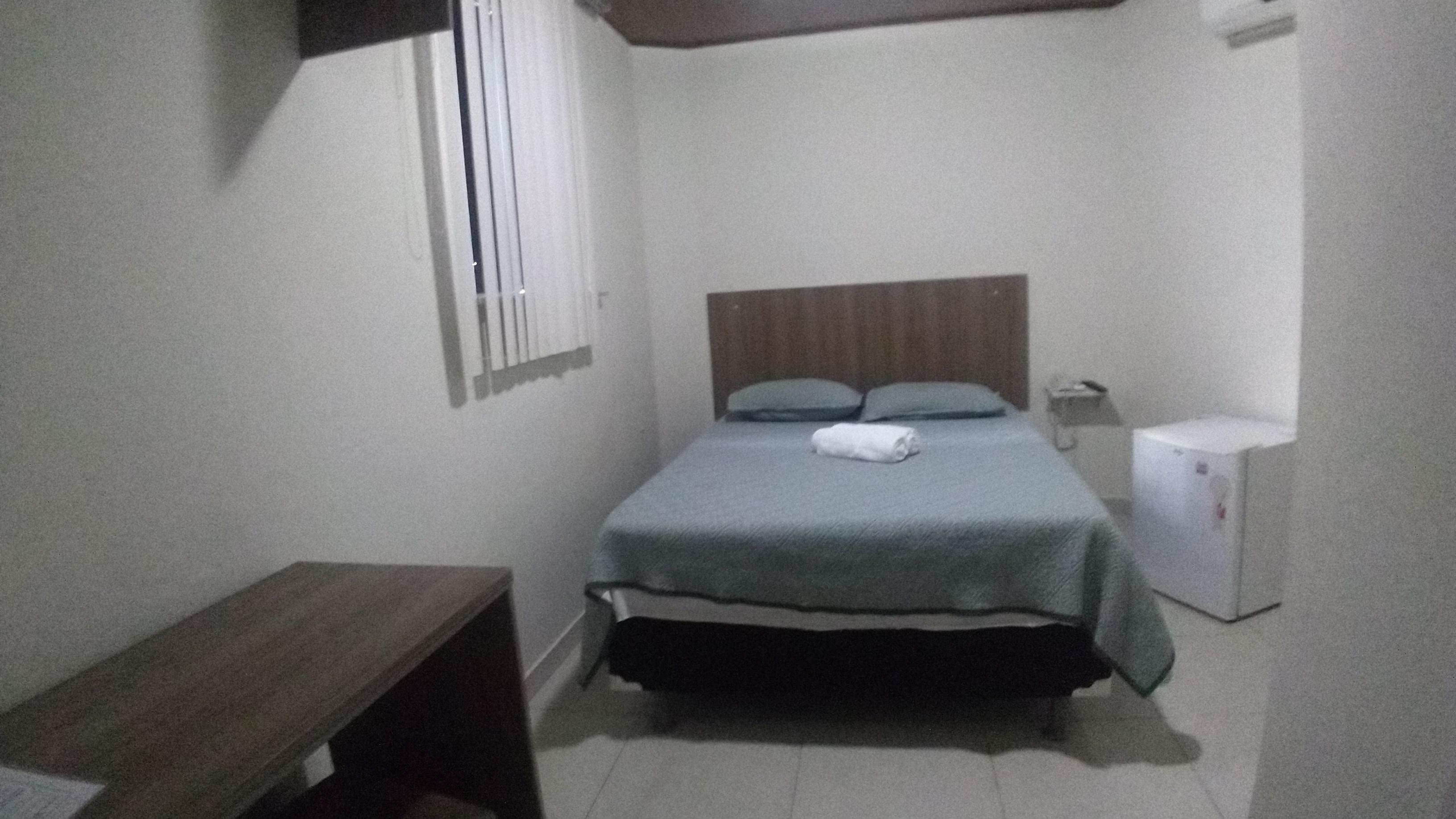 image-housing-carousel