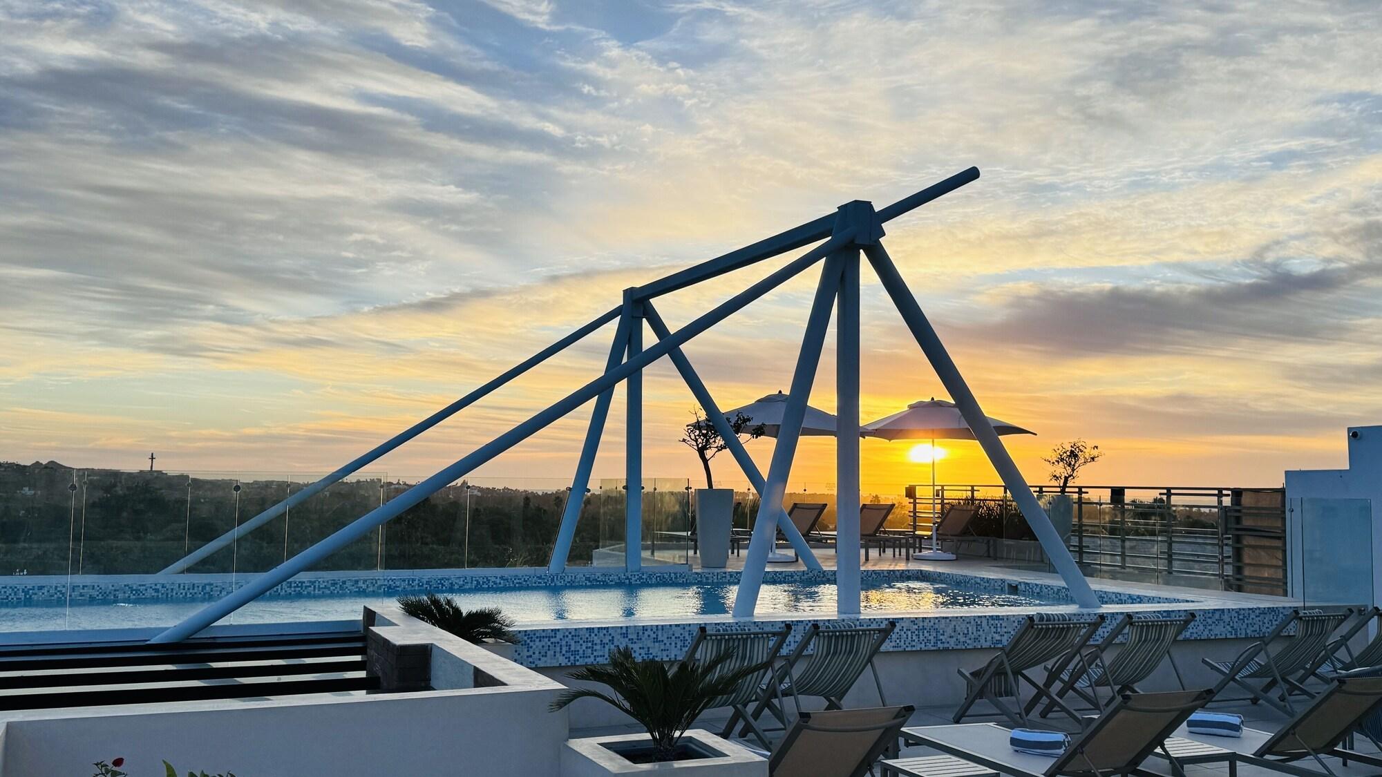 Flamboyan Hotel & Residences