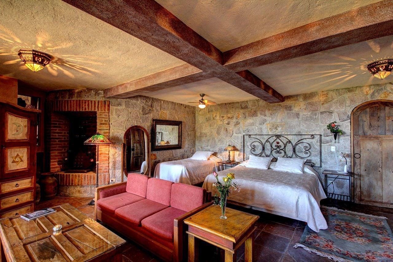 Hotel Casa Angelitos 2