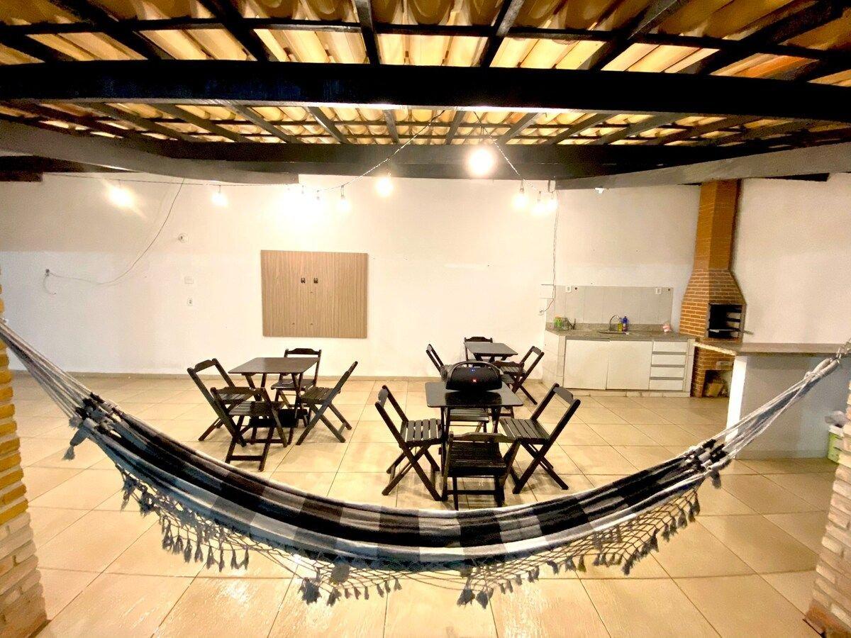 image-housing-carousel