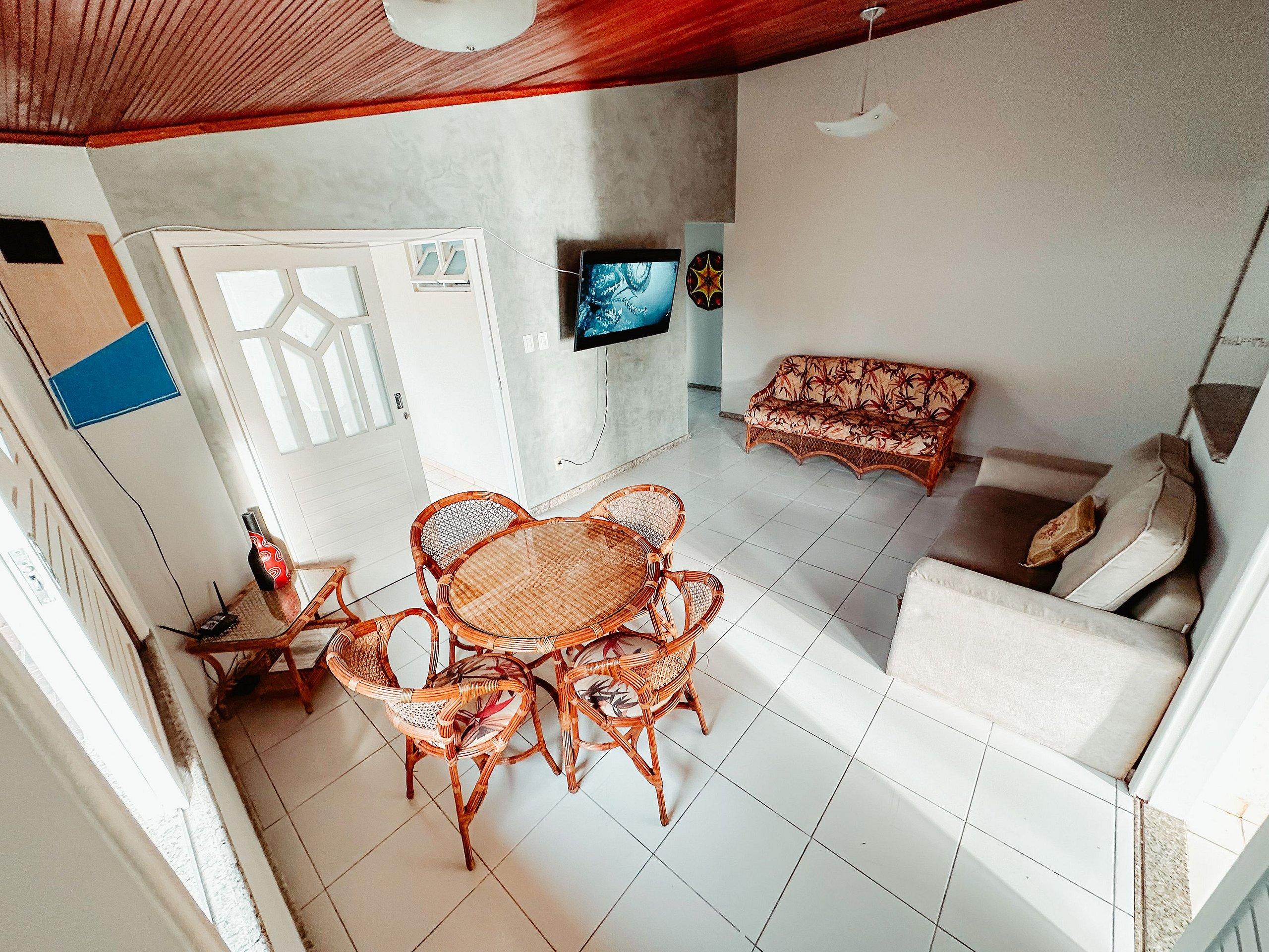 image-housing-carousel