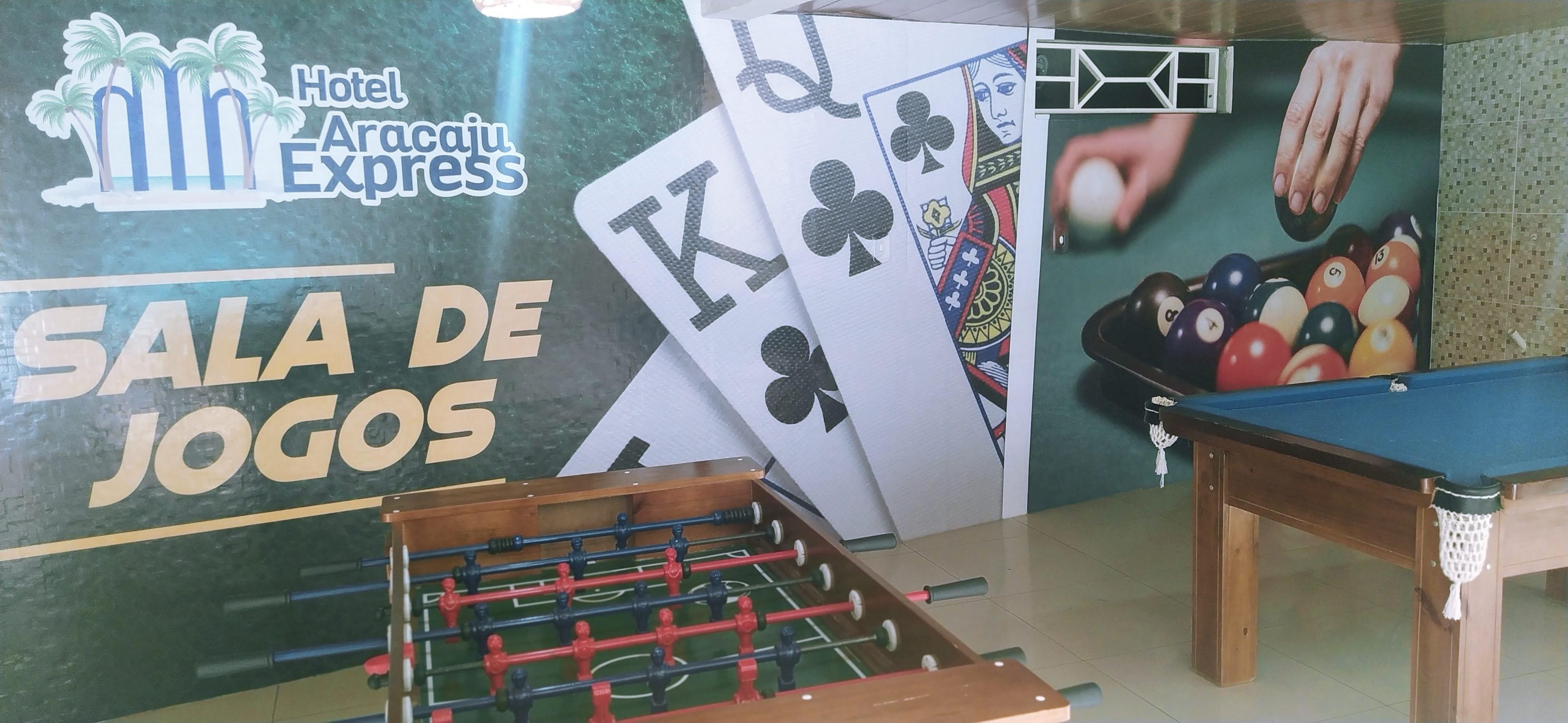 image-housing-carousel