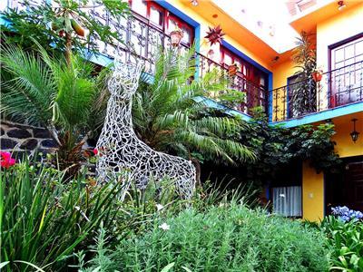image-housing-carousel