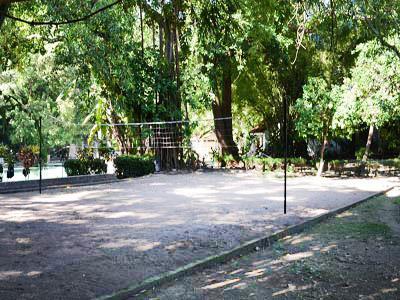 image-housing-carousel