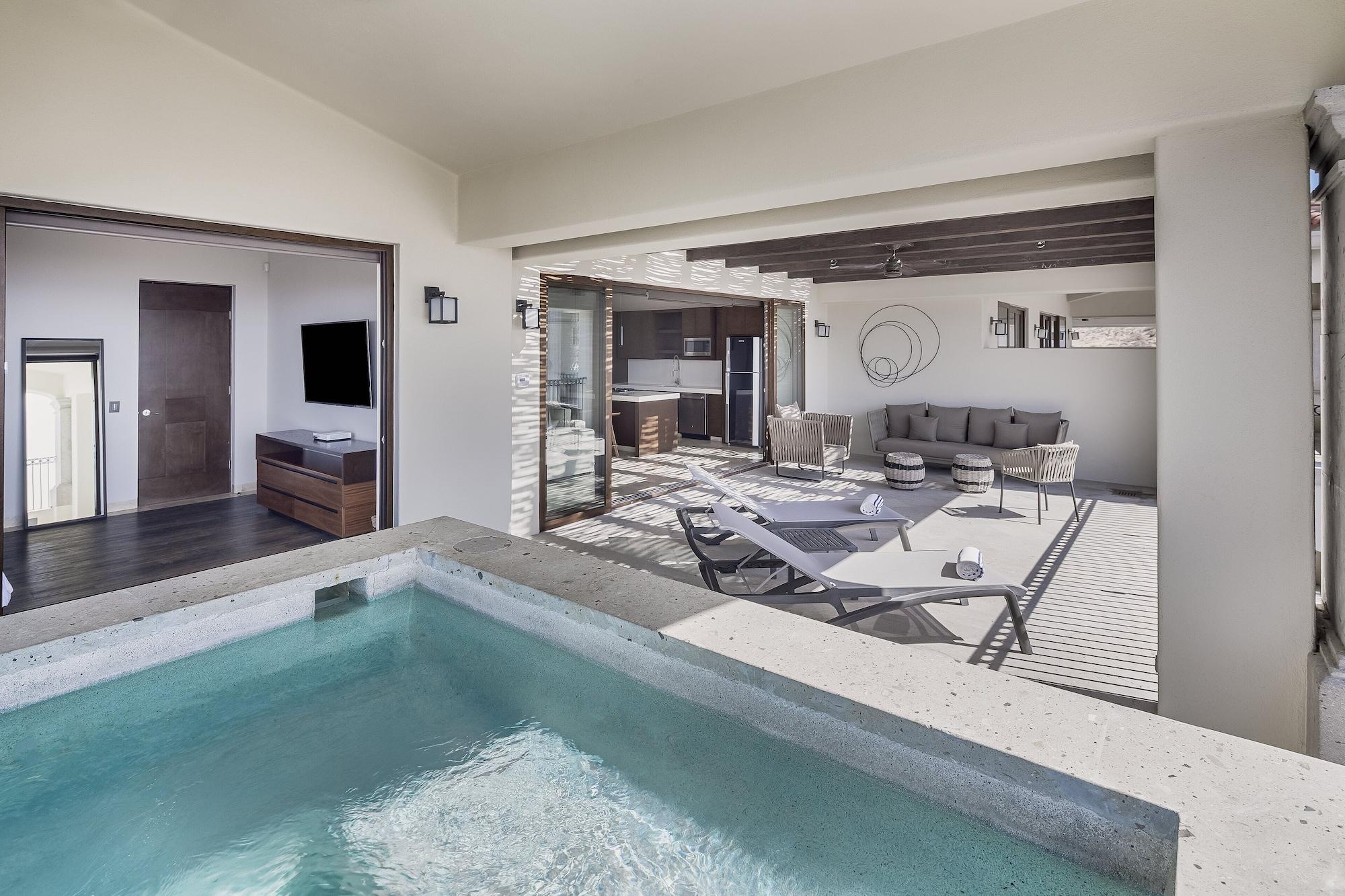 Honeymoon Suite