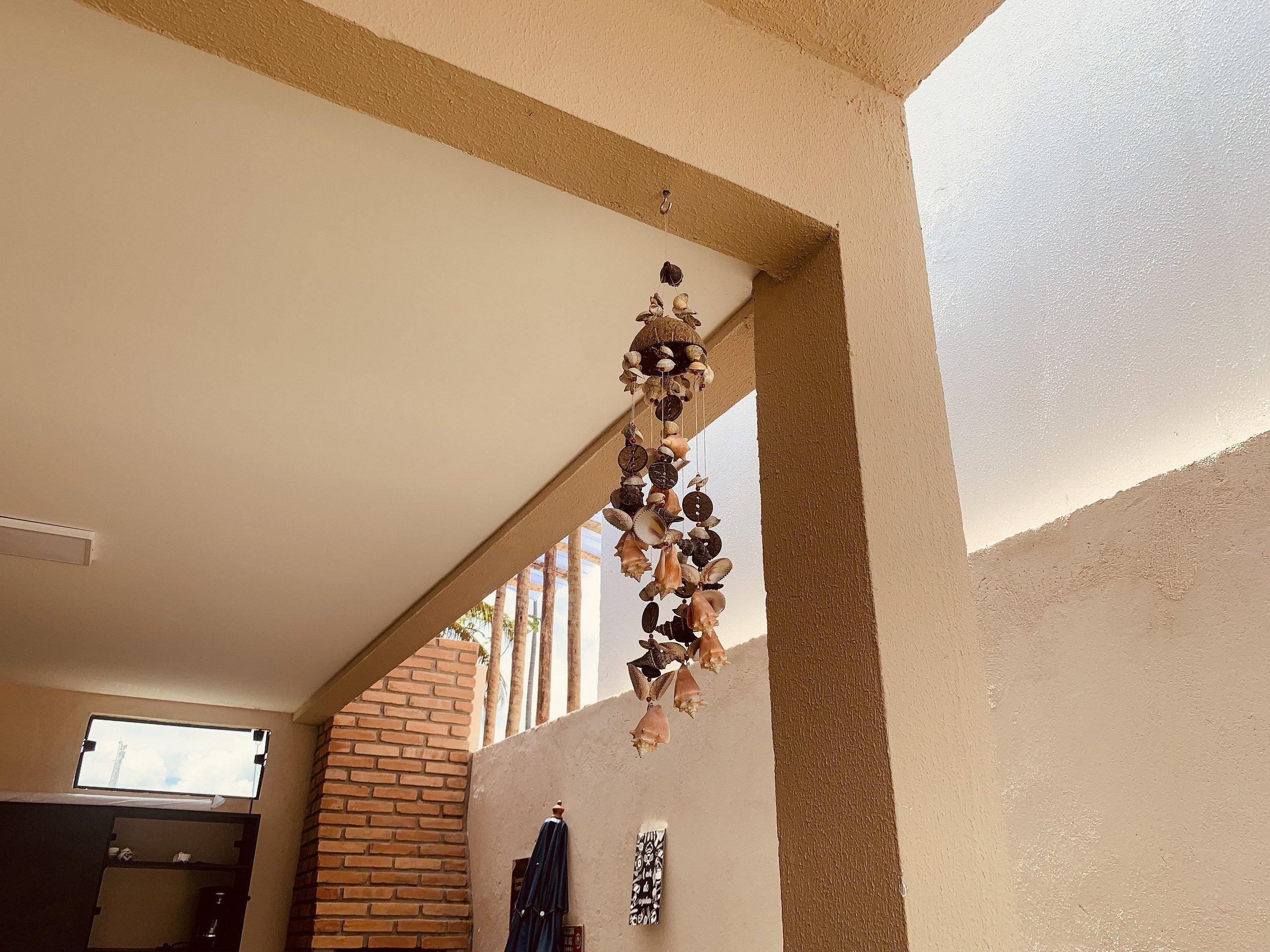 image-housing-carousel