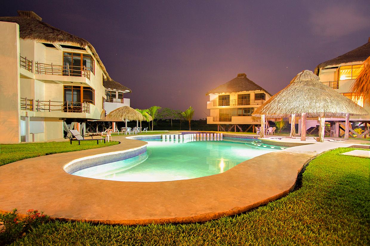 image-housing-carousel