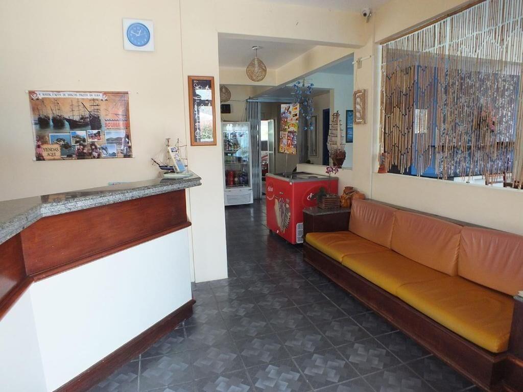 image-housing-carousel