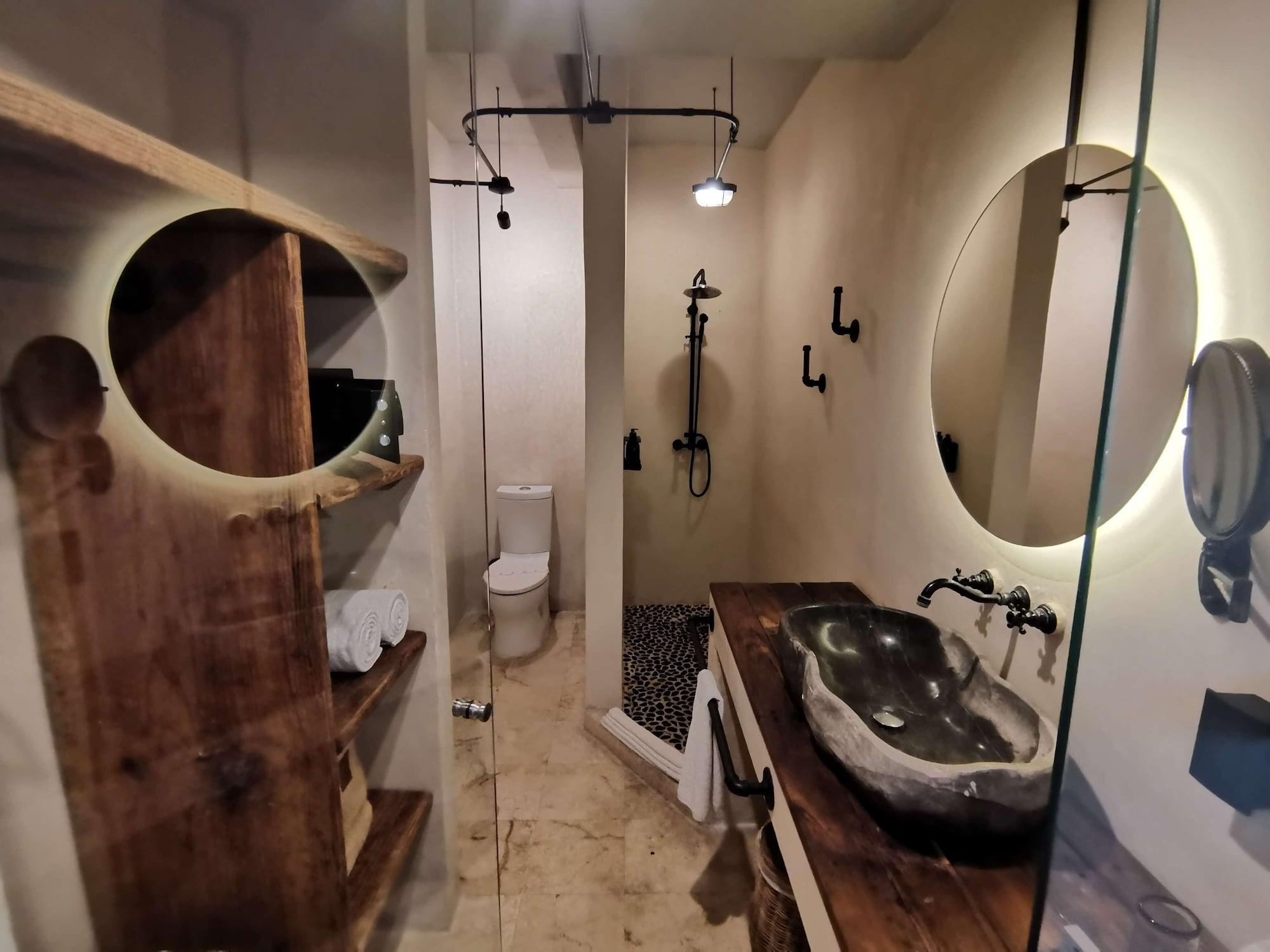 Superior Poolside Double Room