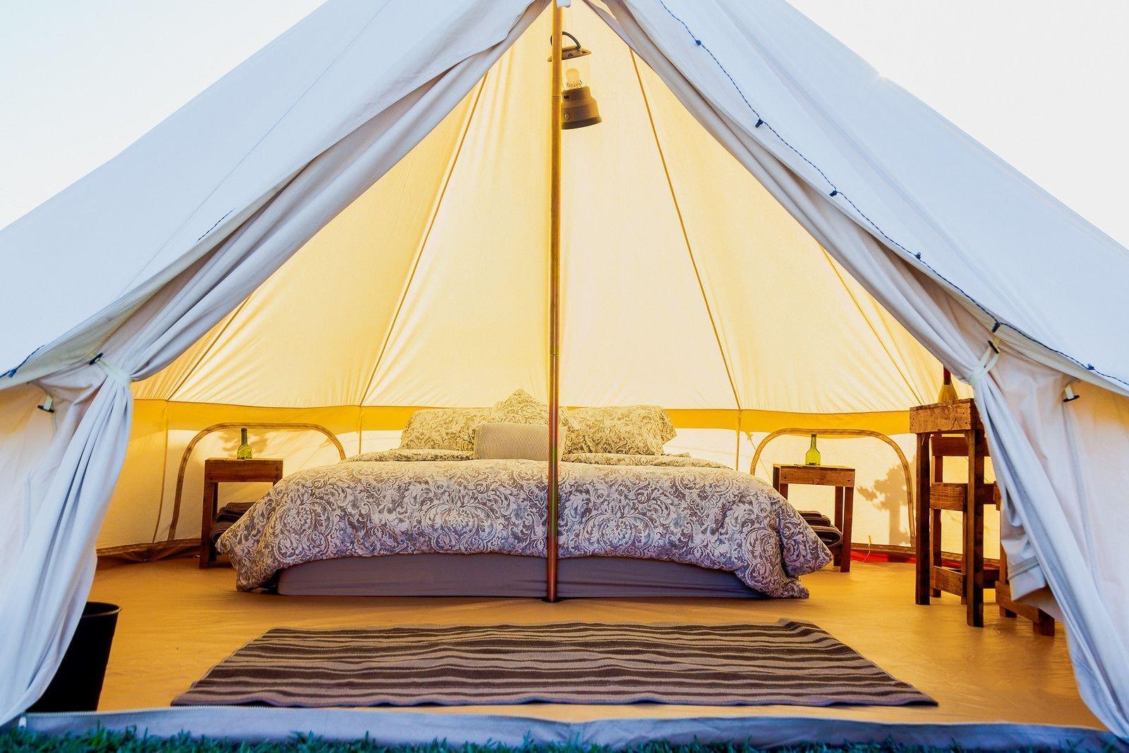 image-housing-carousel