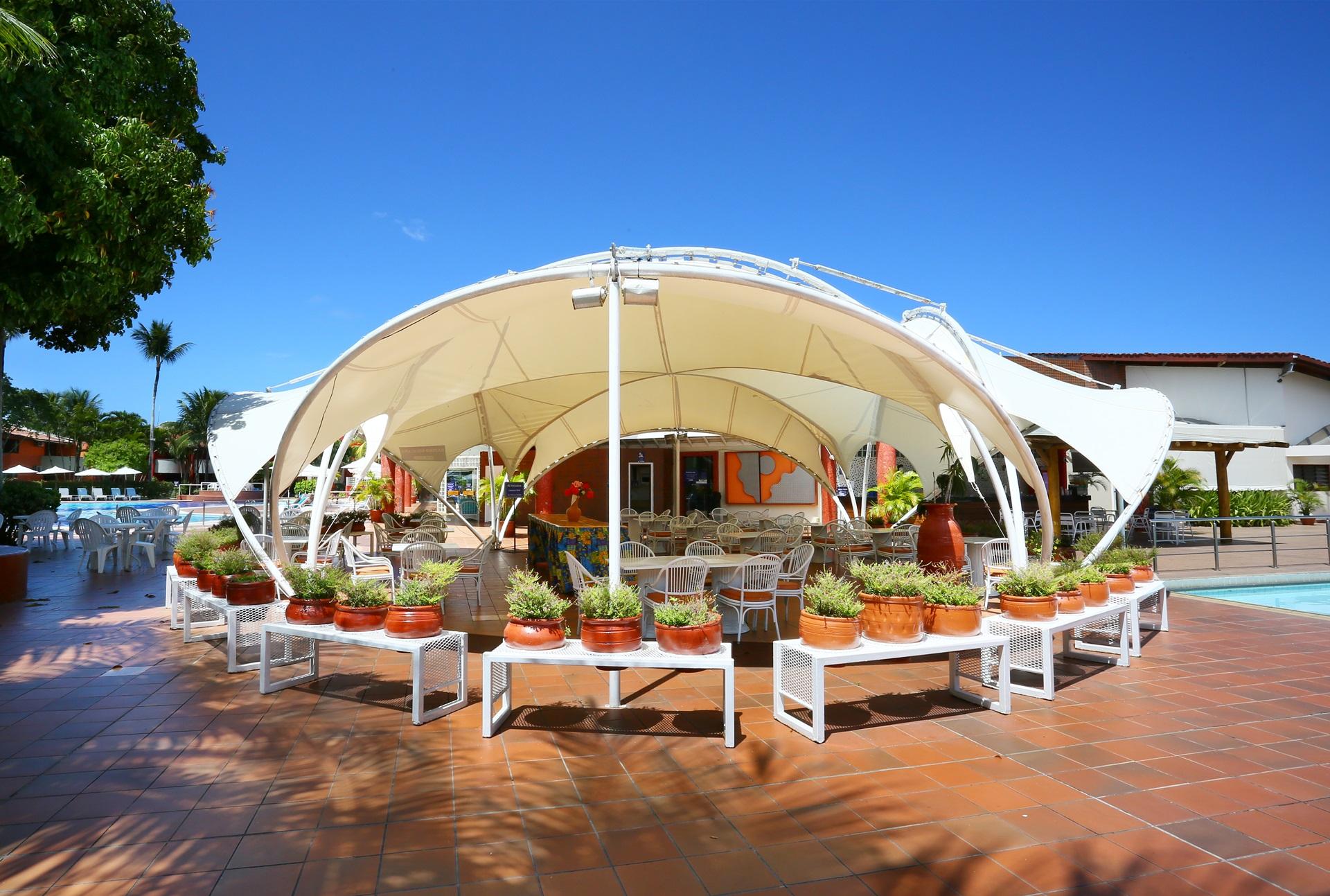 image-housing-carousel