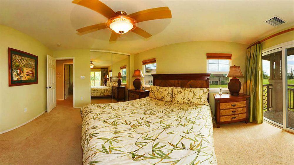 image-housing-carousel