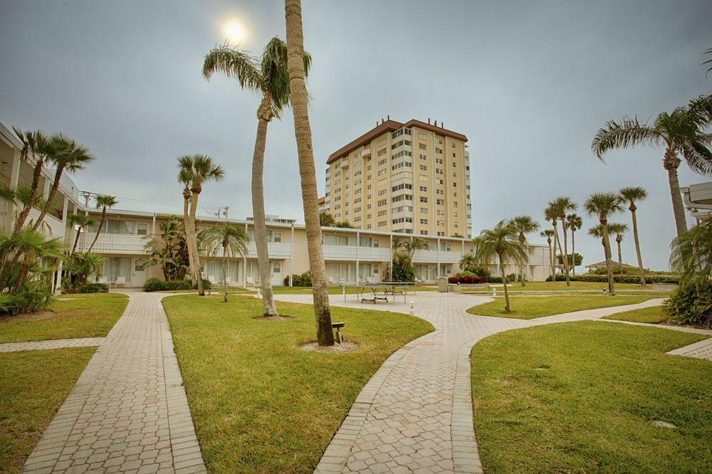 image-housing-carousel