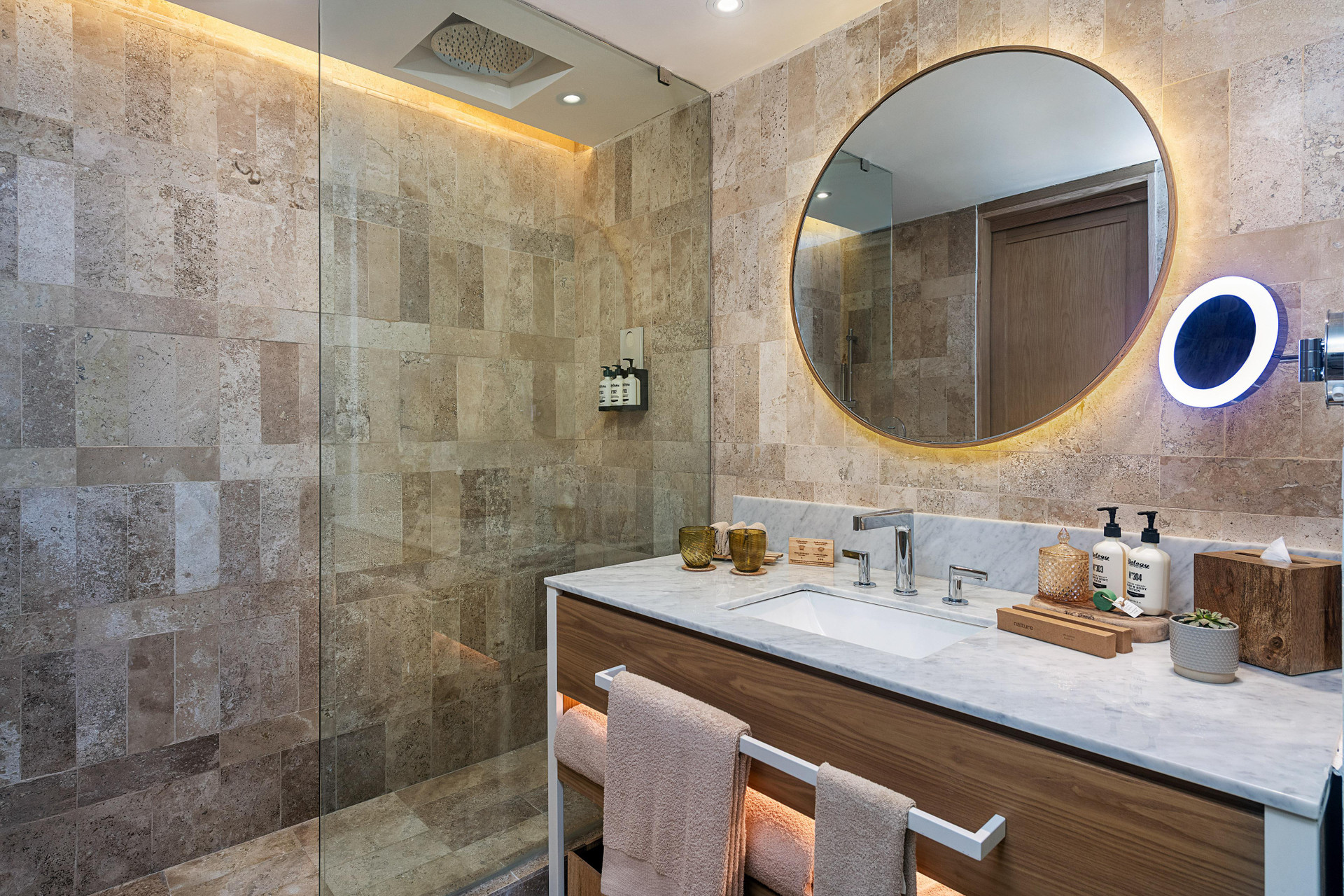 Suite Premium con Vista al Lago