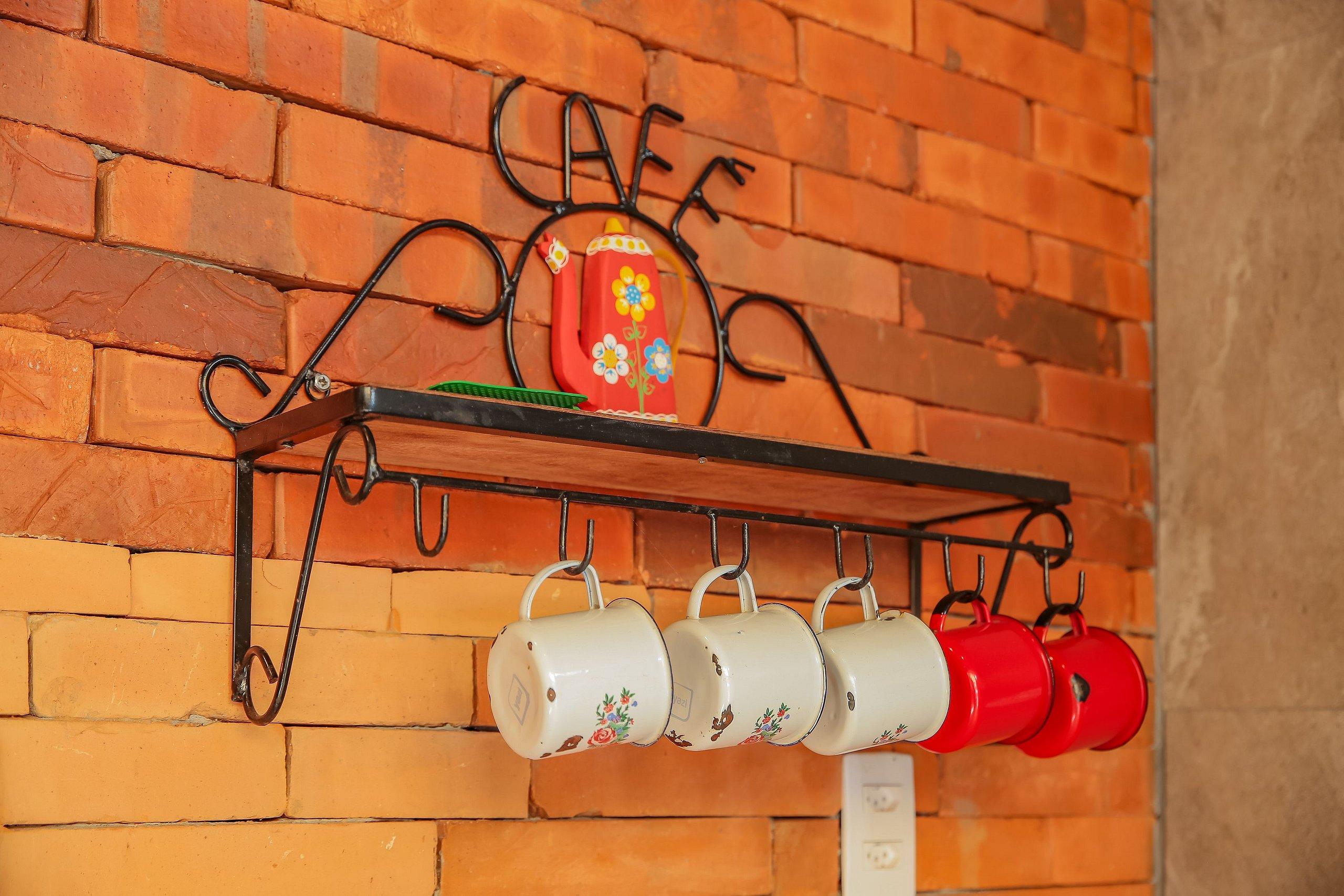 image-housing-carousel