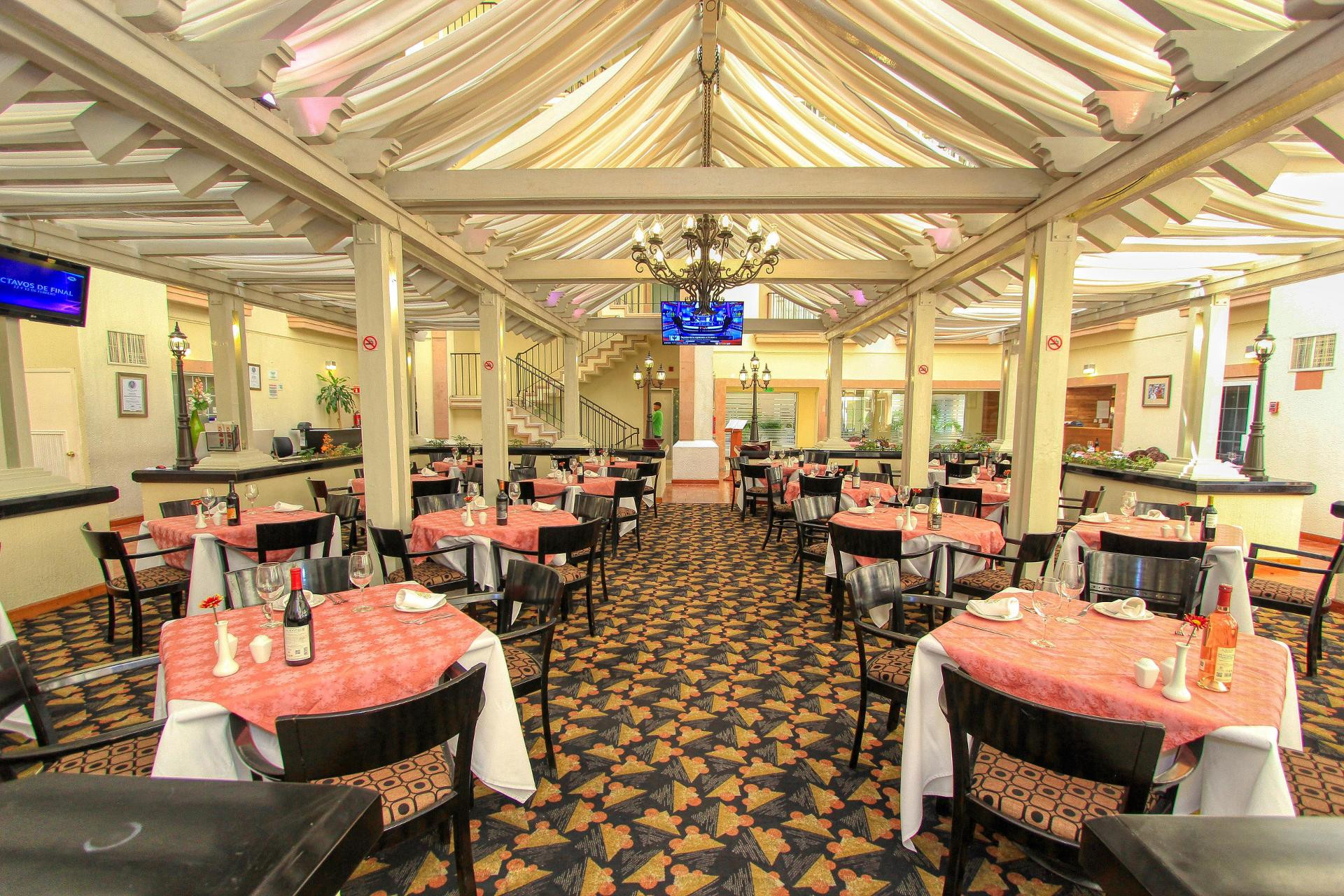 image-housing-carousel
