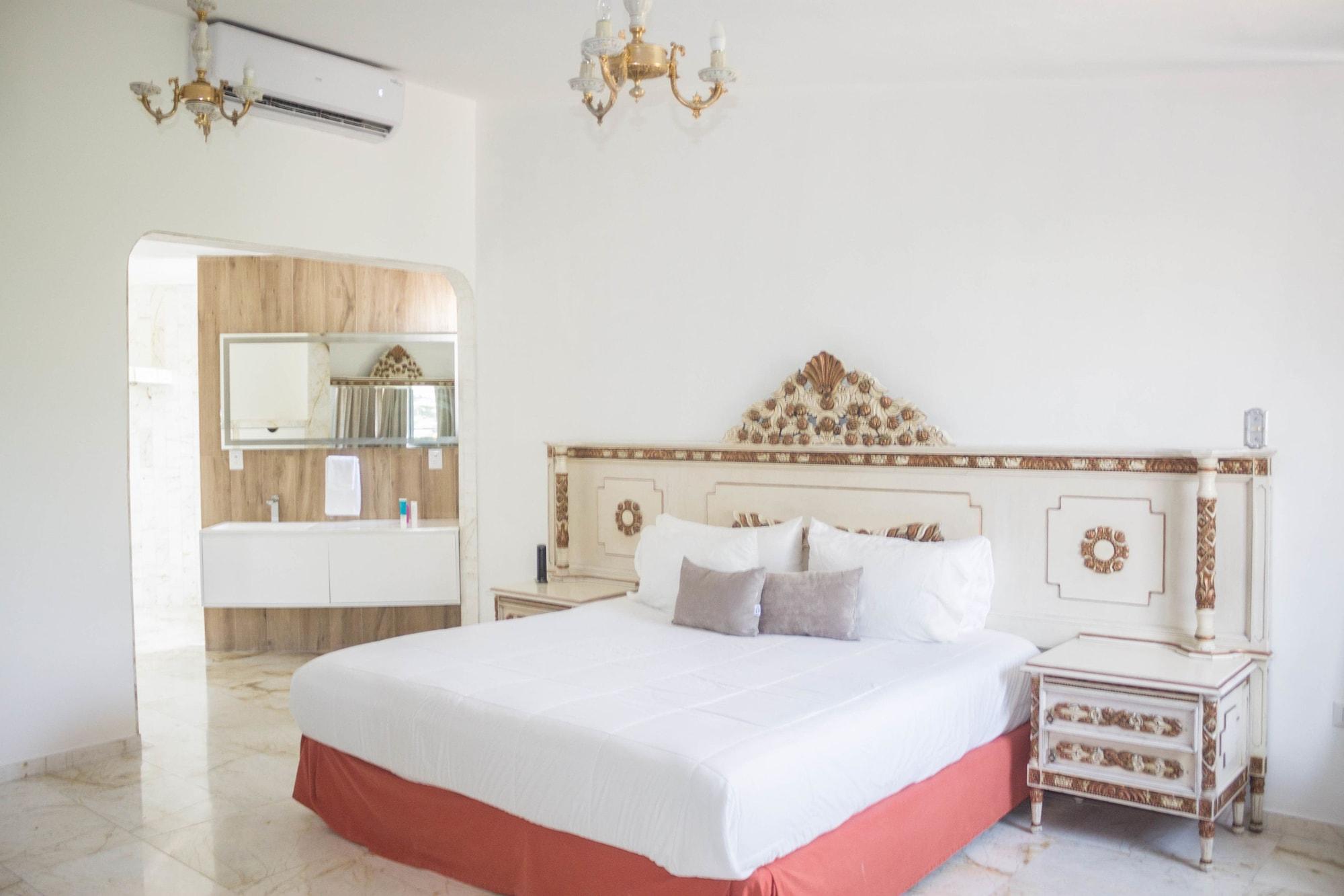Blue Diamond Suite