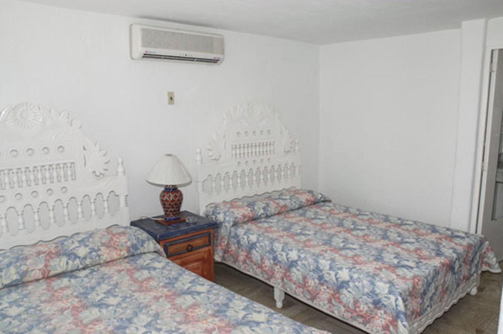 image-housing-carousel