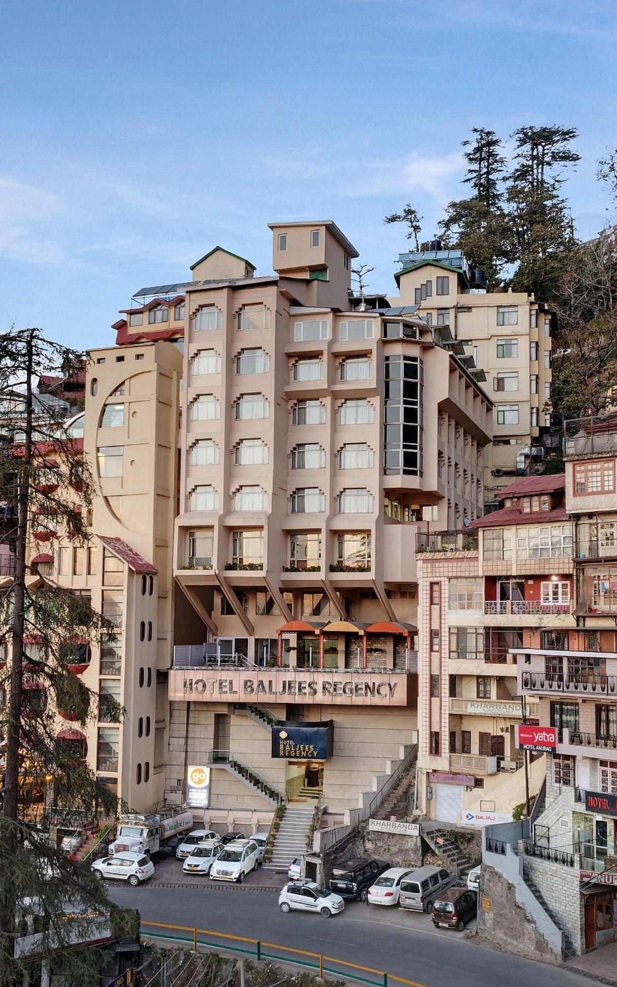 image-housing-carousel