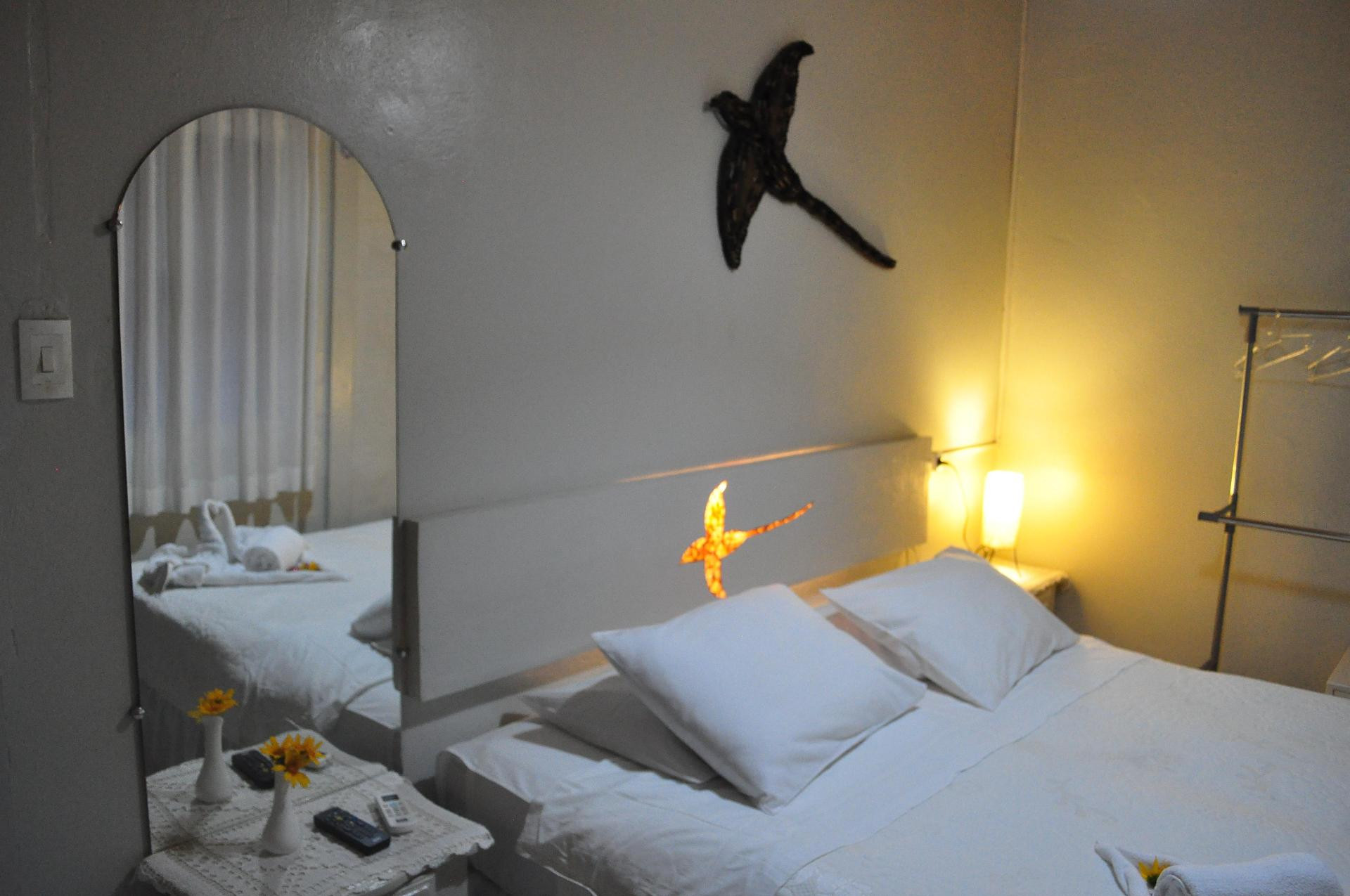 image-housing-carousel
