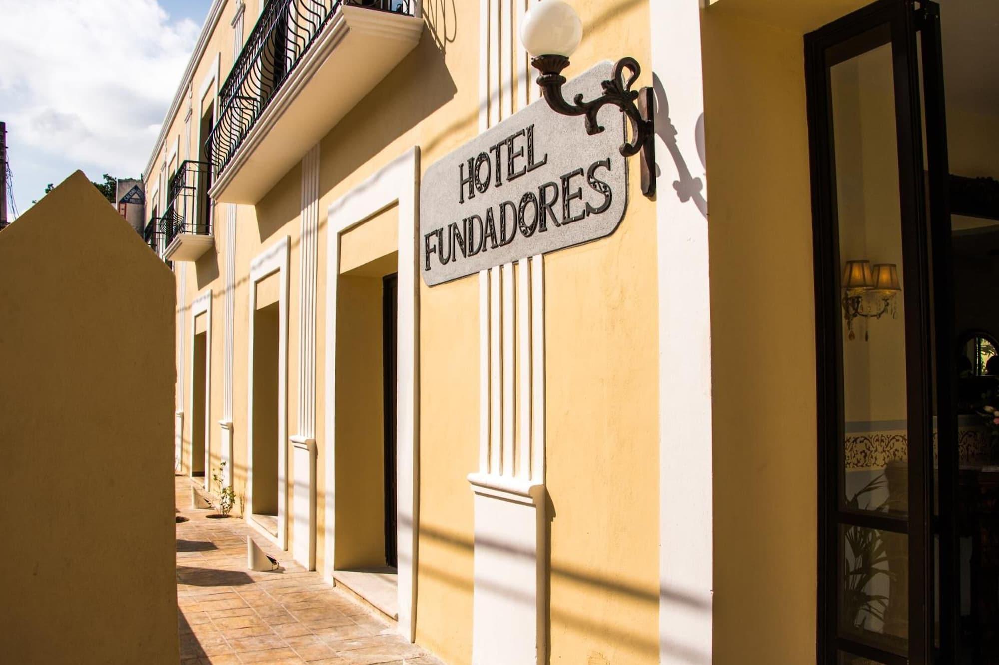 Hotel Fundadores 4