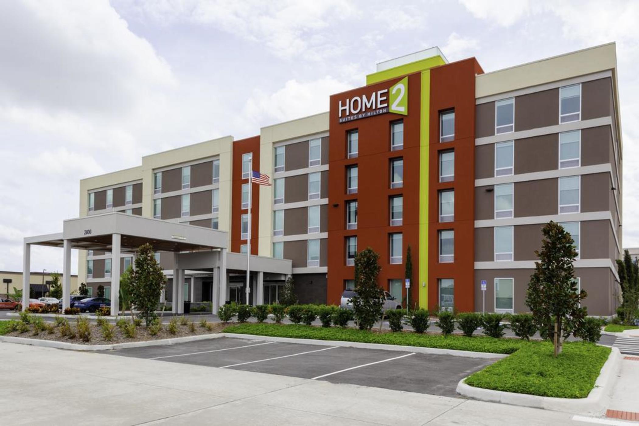 image-housing-carousel