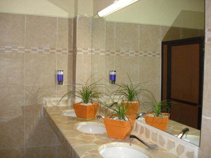 image-housing-carousel