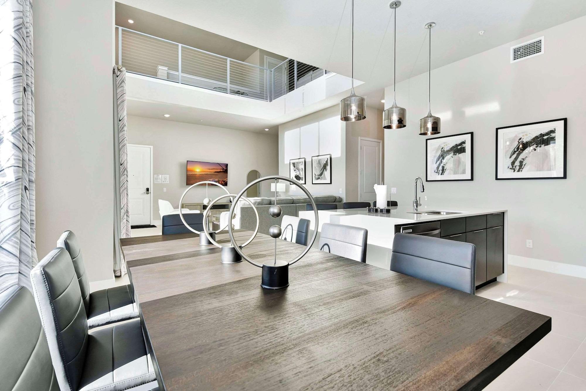 image-housing-carousel
