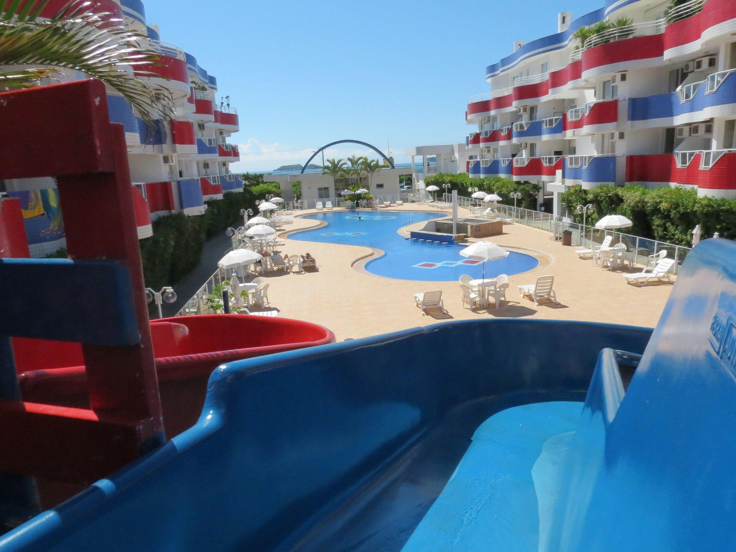 image-housing-carousel