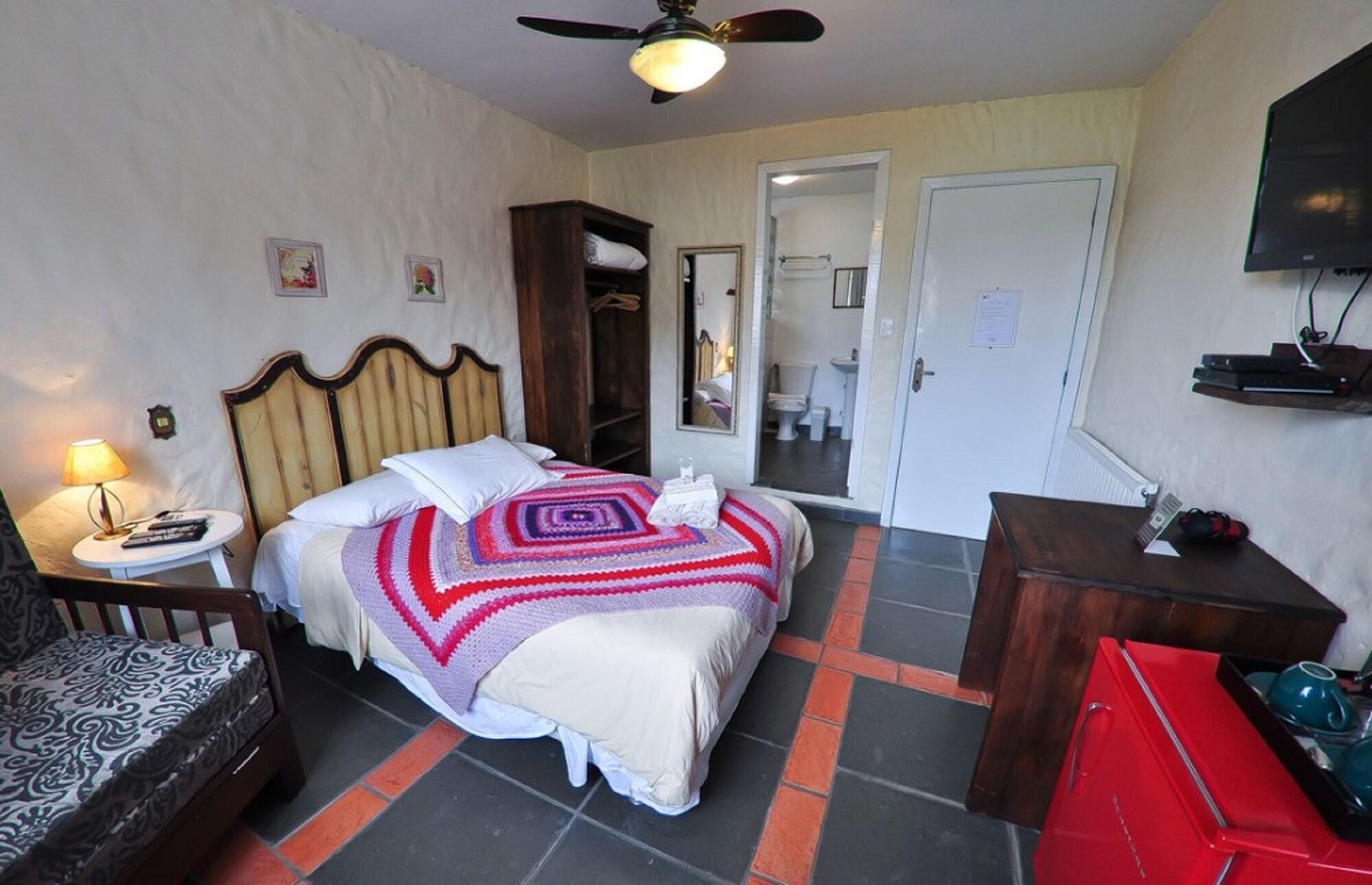 image-housing-carousel