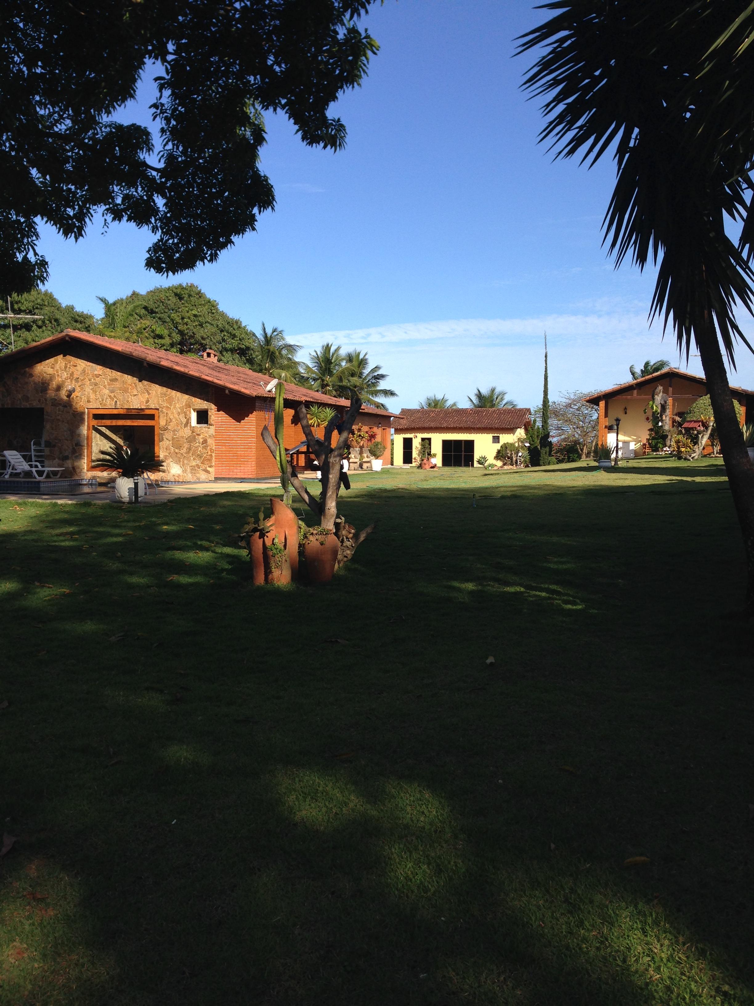 image-housing-carousel