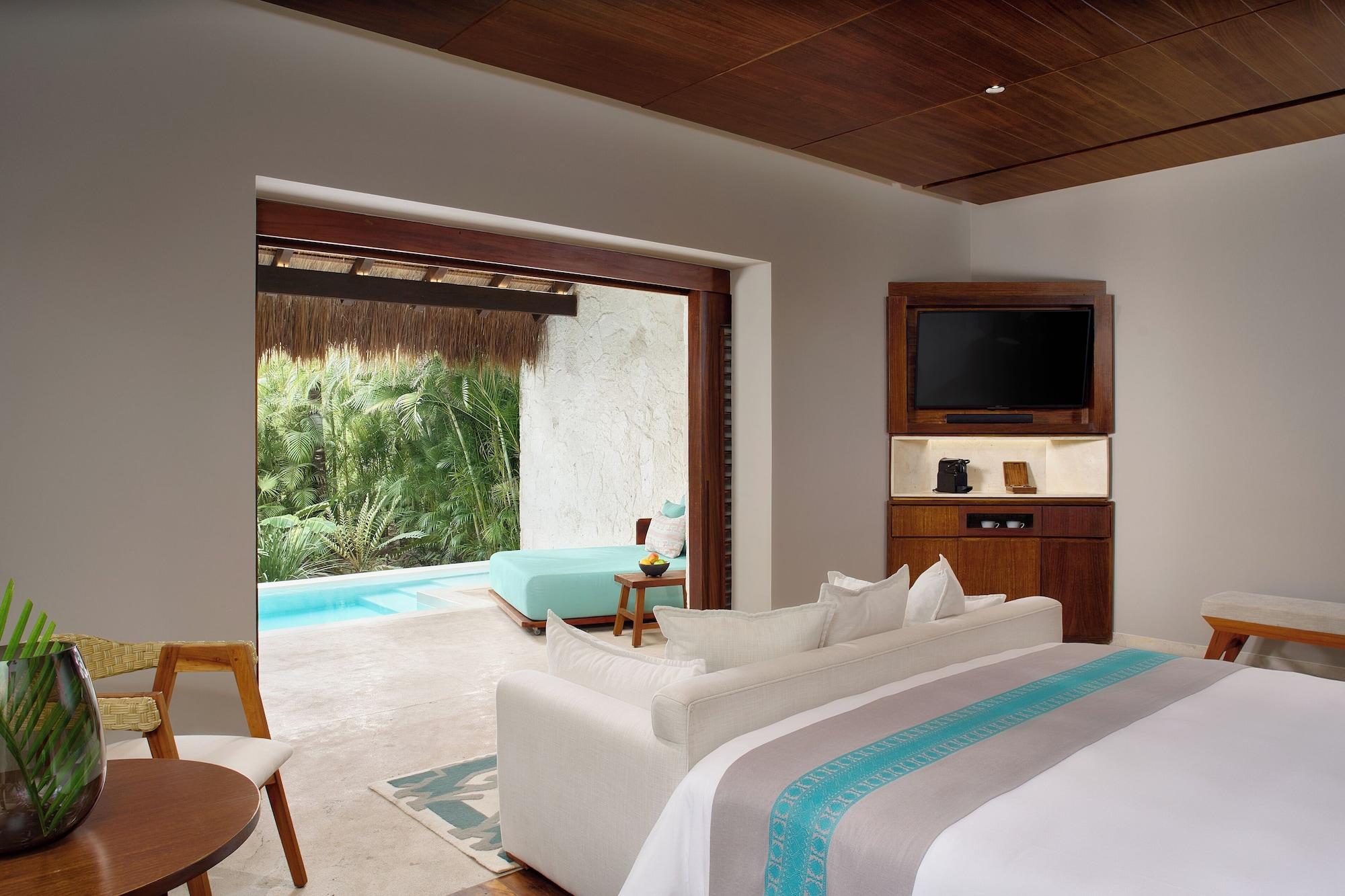 Jungle Pool Villa