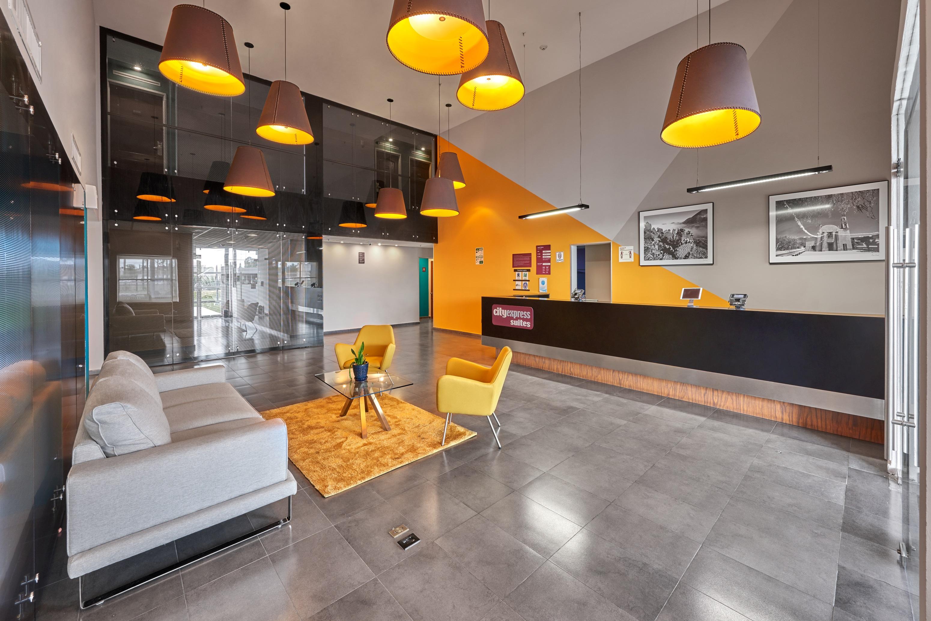 image-housing-carousel