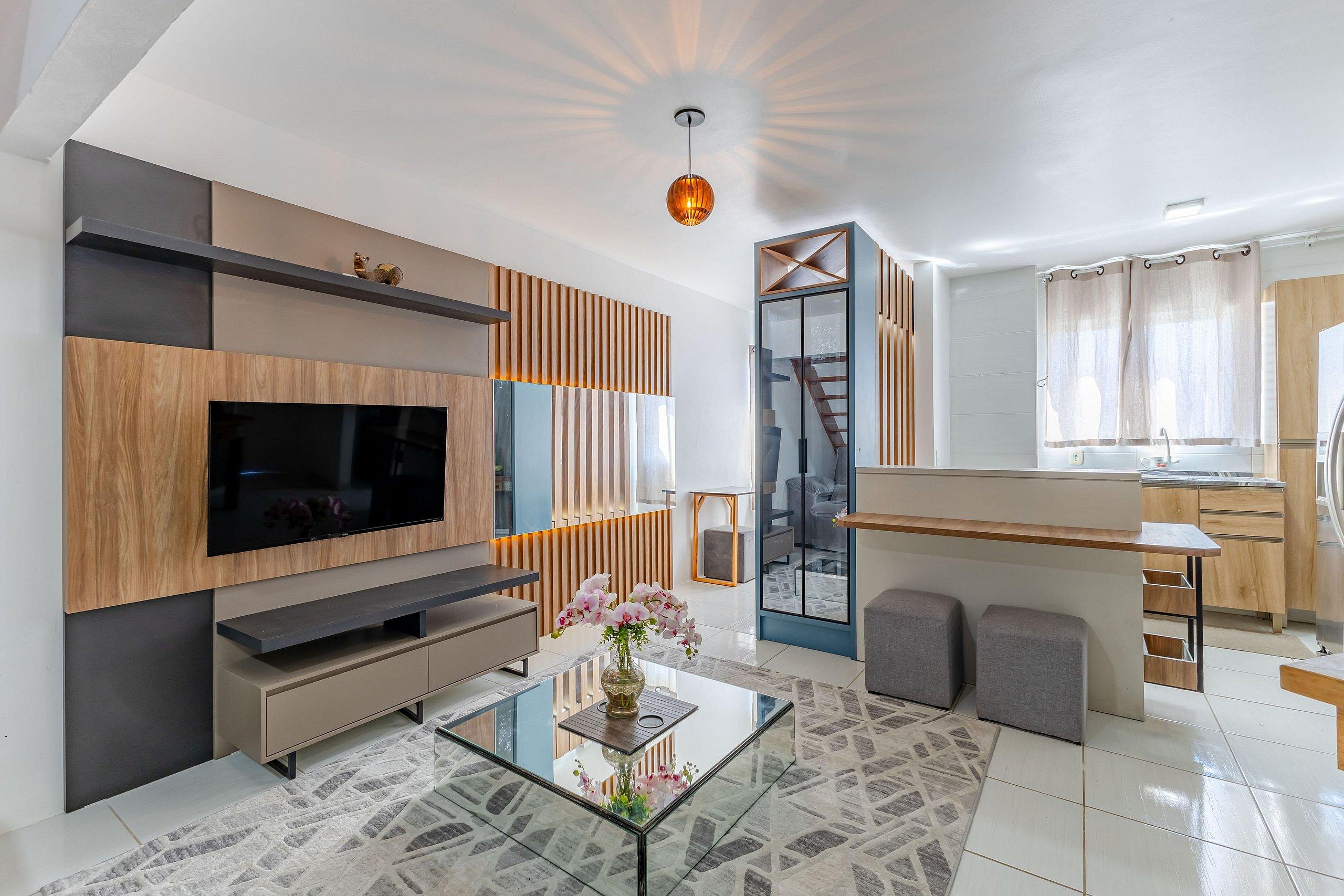 image-housing-carousel