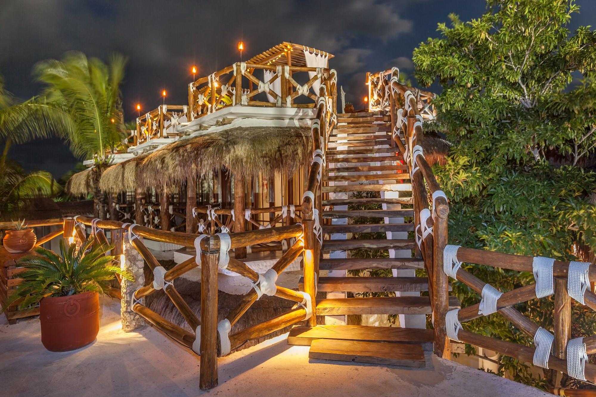image-housing-carousel